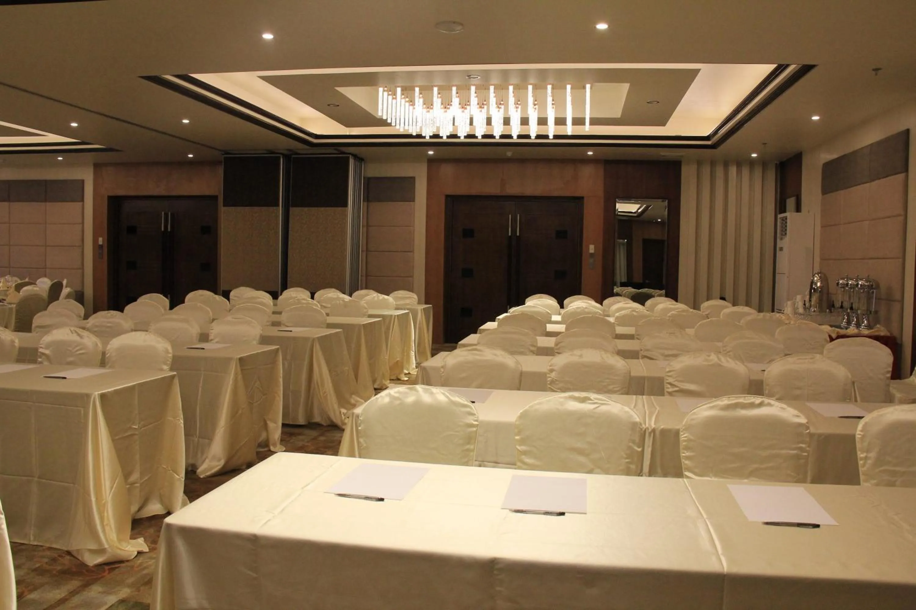 Savannah Resort Hotel