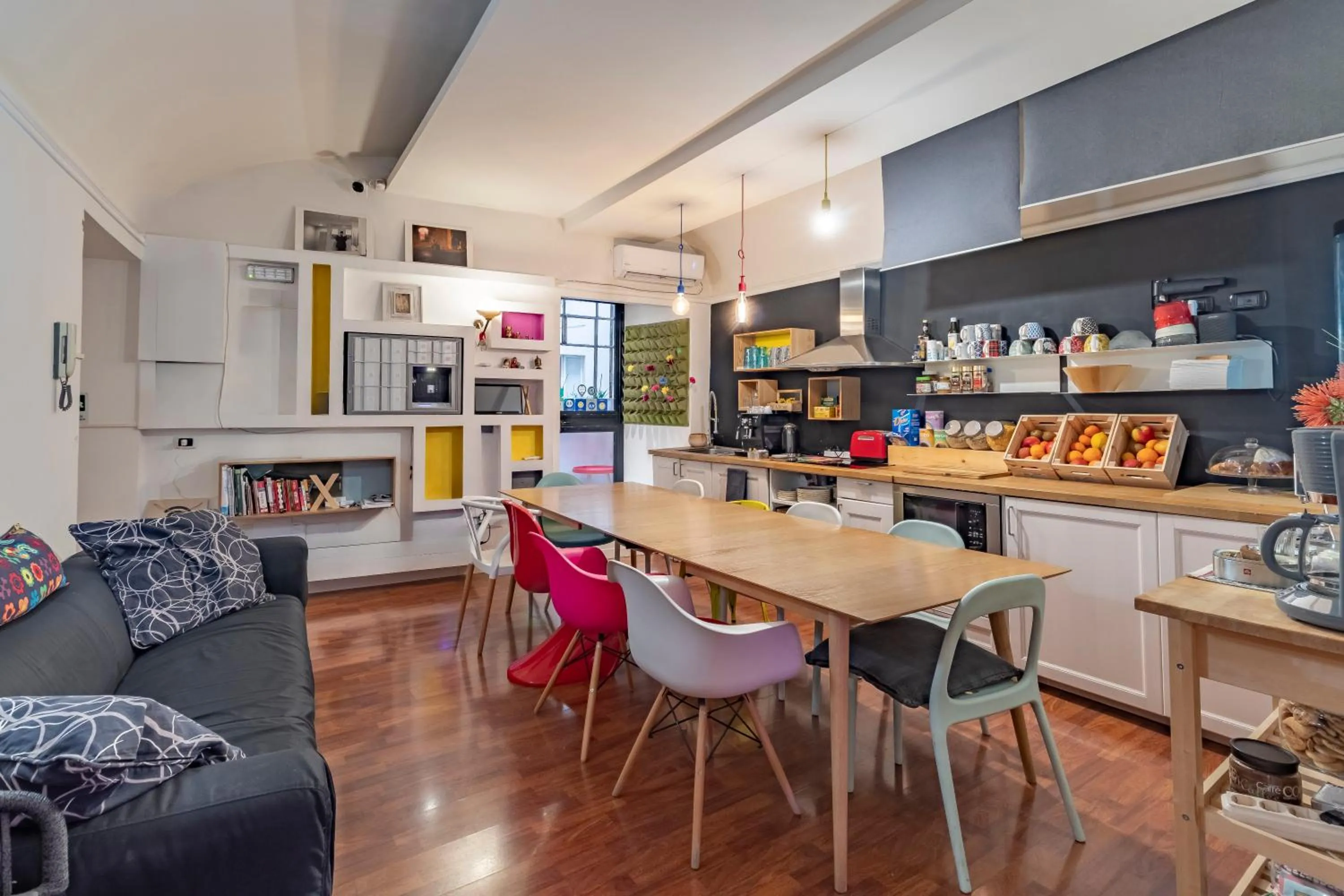 Kitchen or kitchenette in DAB Guest House