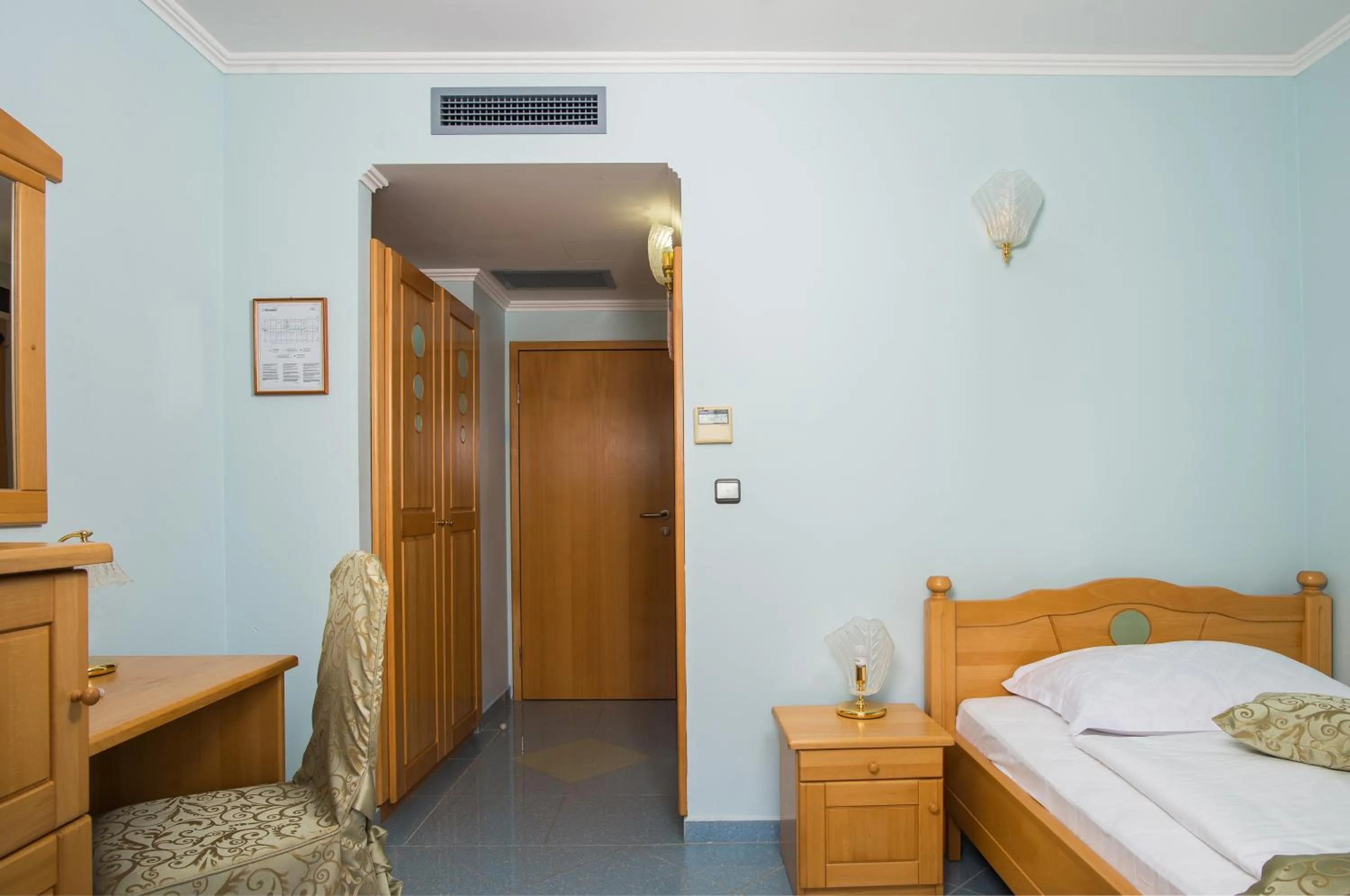 Bed in Hotel Miramare