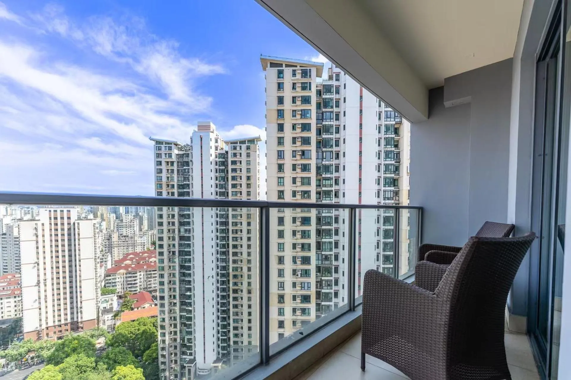 Balcony/Terrace in Oakwood Residence Shanghai