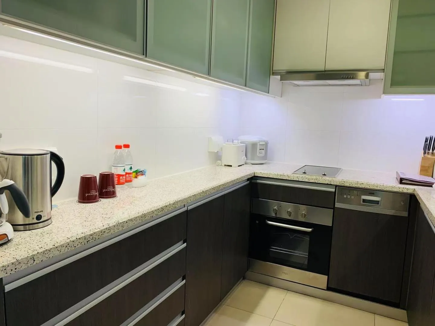 Kitchen or kitchenette in Oakwood Residence Shanghai