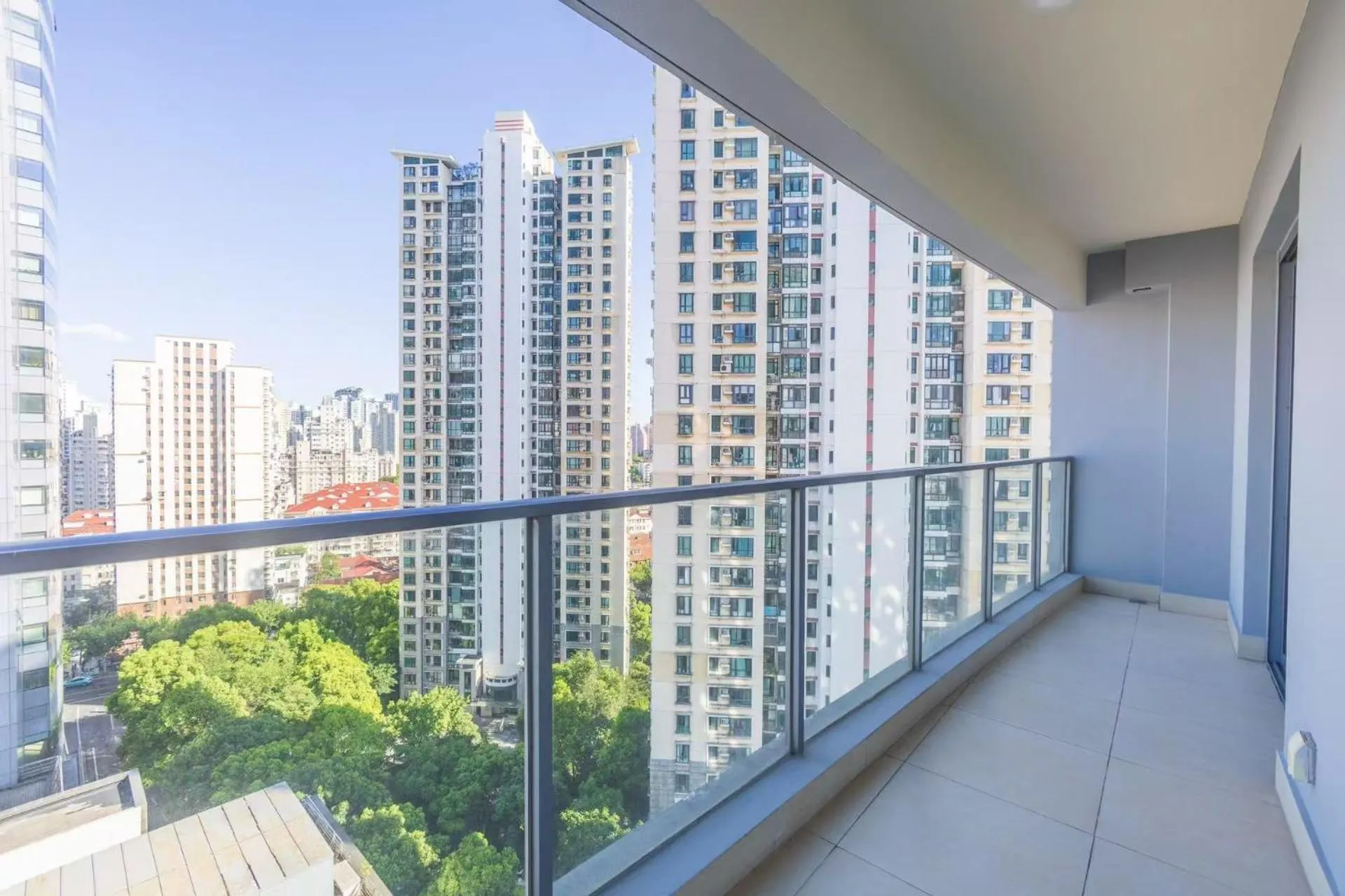 Balcony/Terrace in Oakwood Residence Shanghai