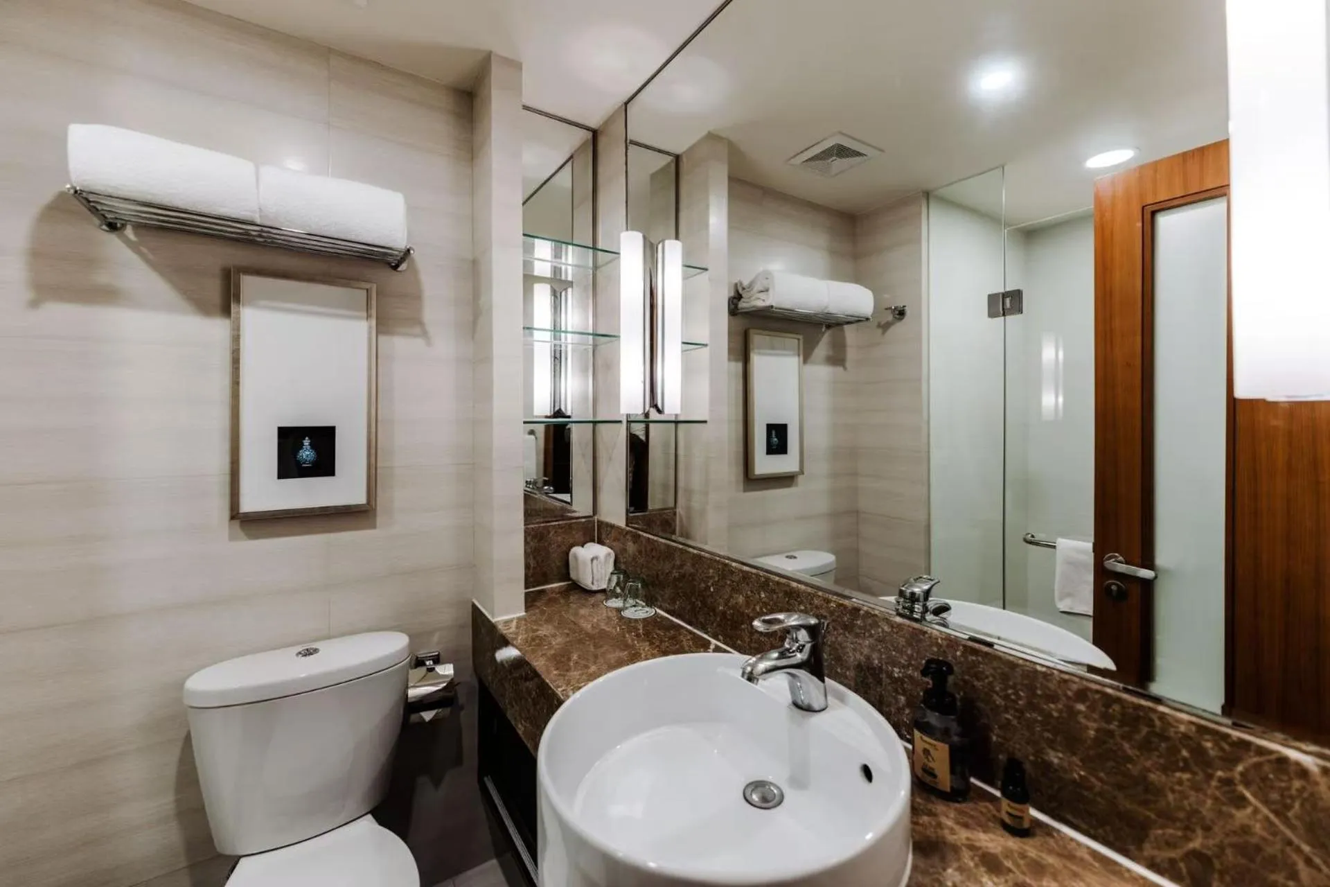 Toilet in Oakwood Residence Shanghai