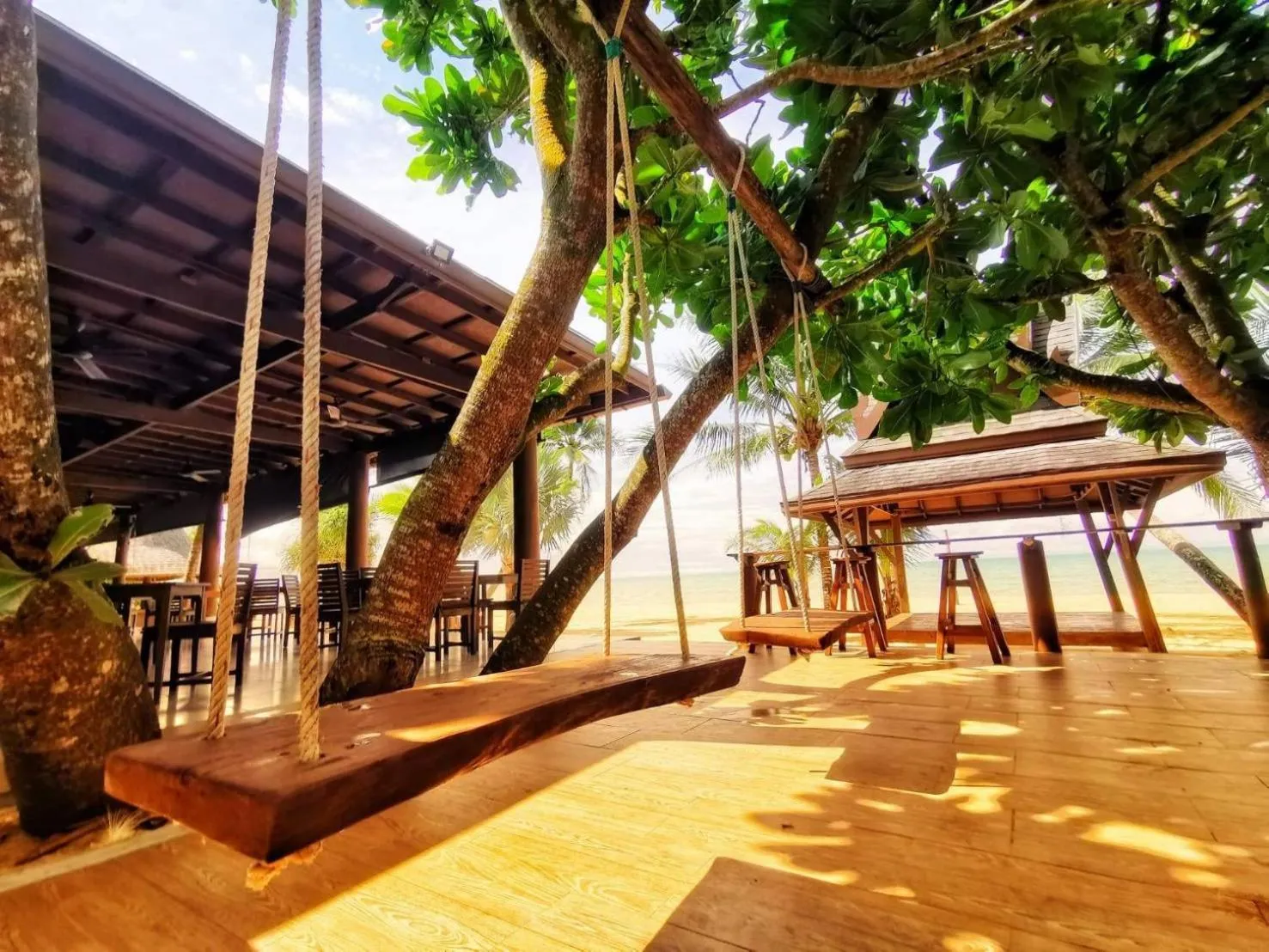 Restaurant/places to eat in C&N Kho Khao Beach Resort - SHA Plus