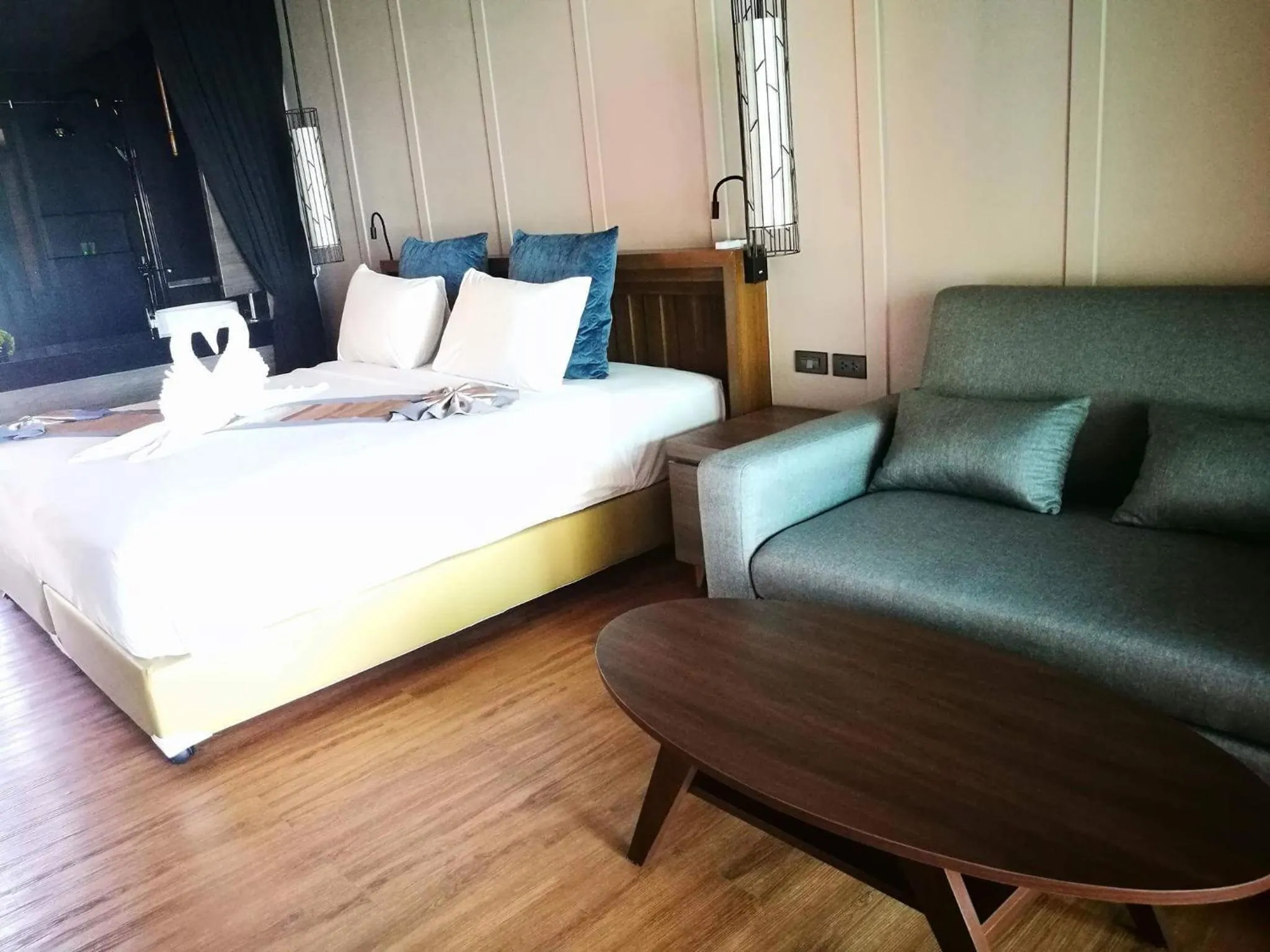 Bed in C&N Kho Khao Beach Resort - SHA Plus