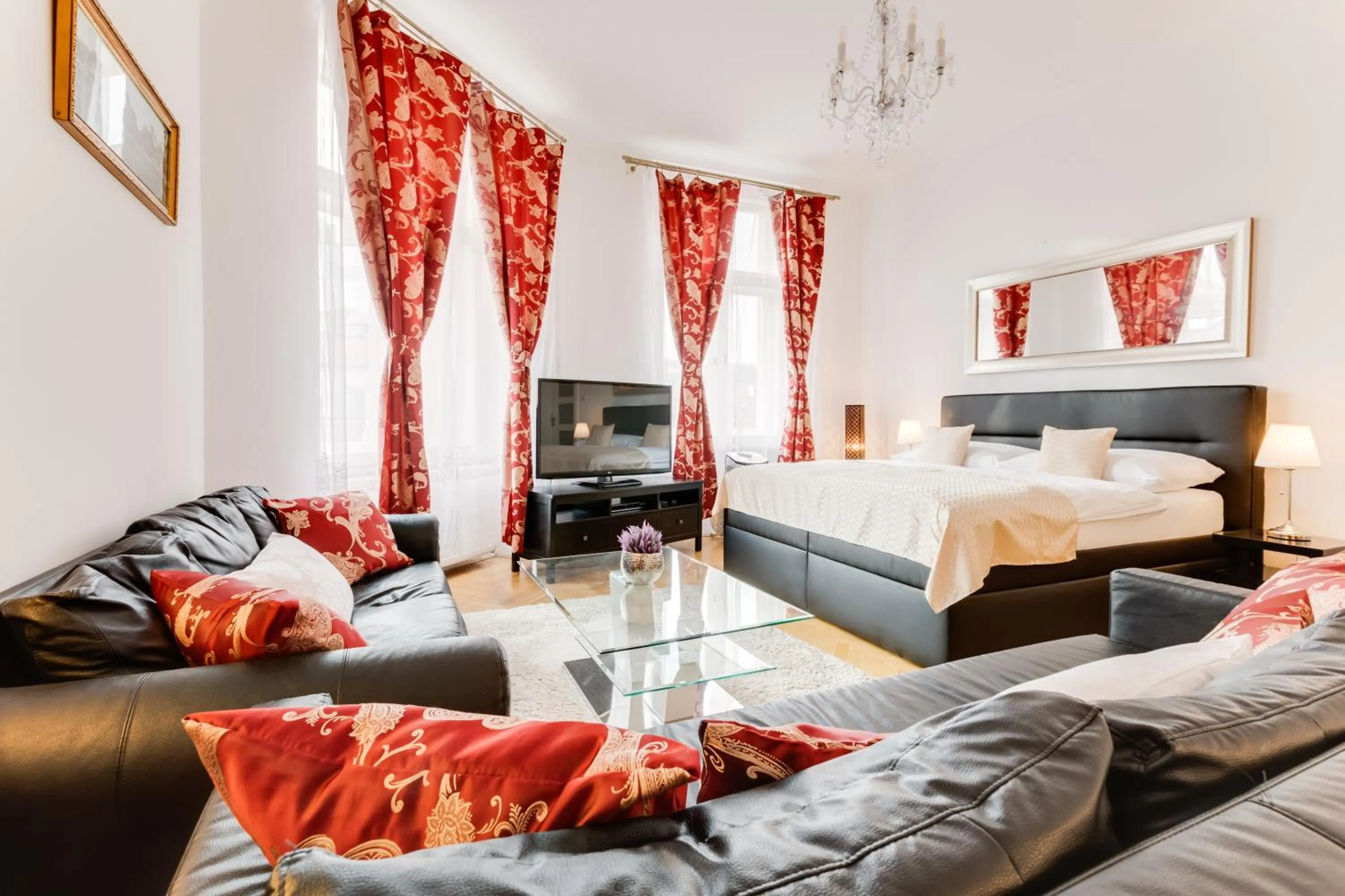 Old Town Square Royal Apartment