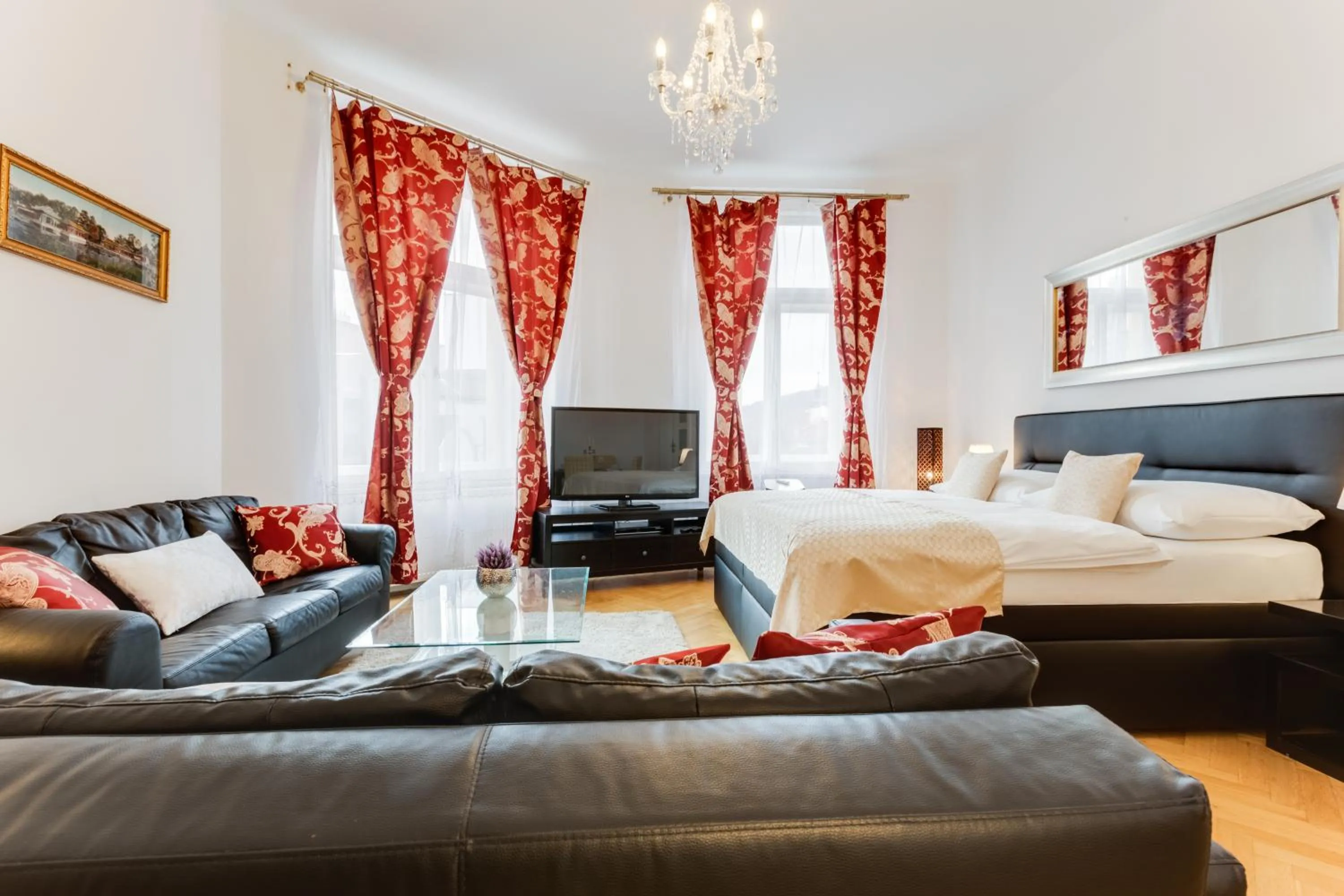 Old Town Square Royal Apartment
