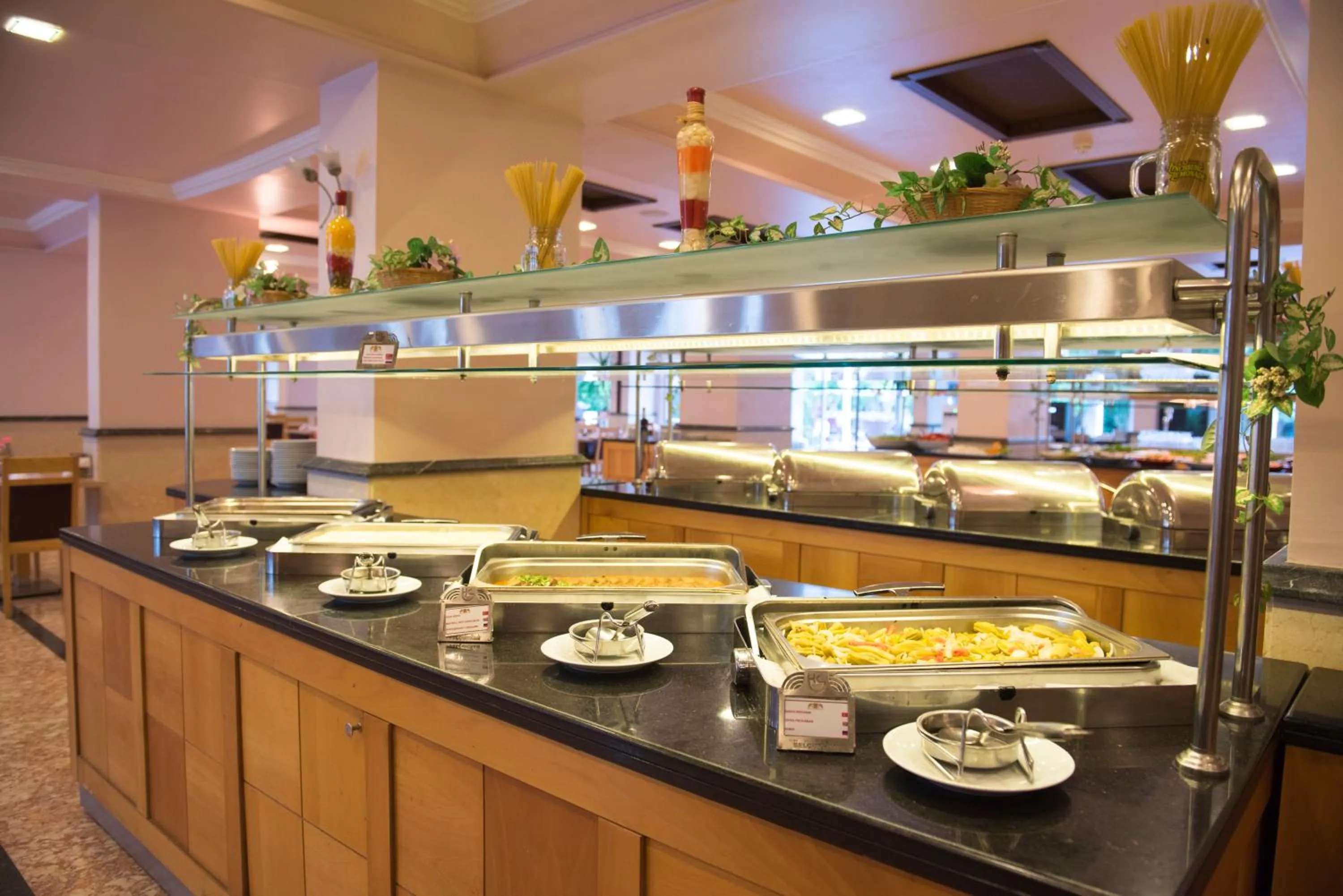 Restaurant/places to eat in Selcukhan Hotel