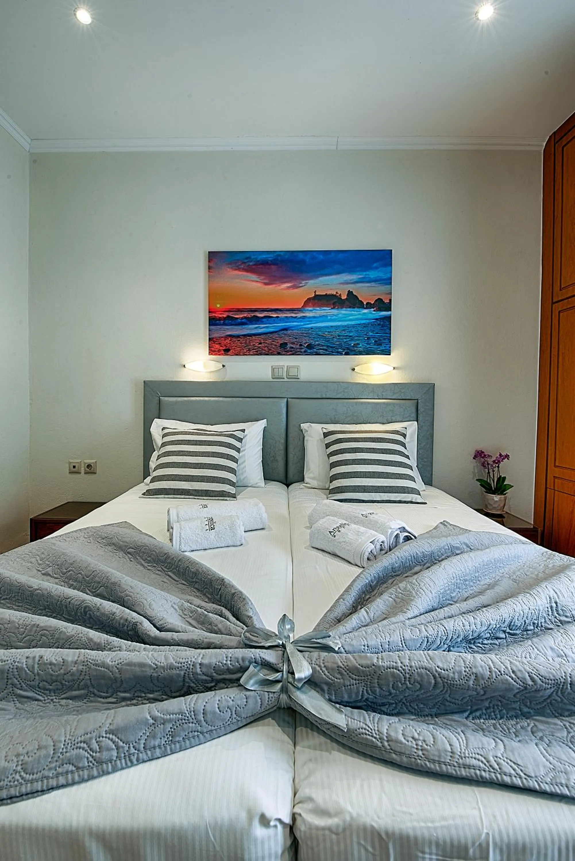 Bed in Angelica Hotel