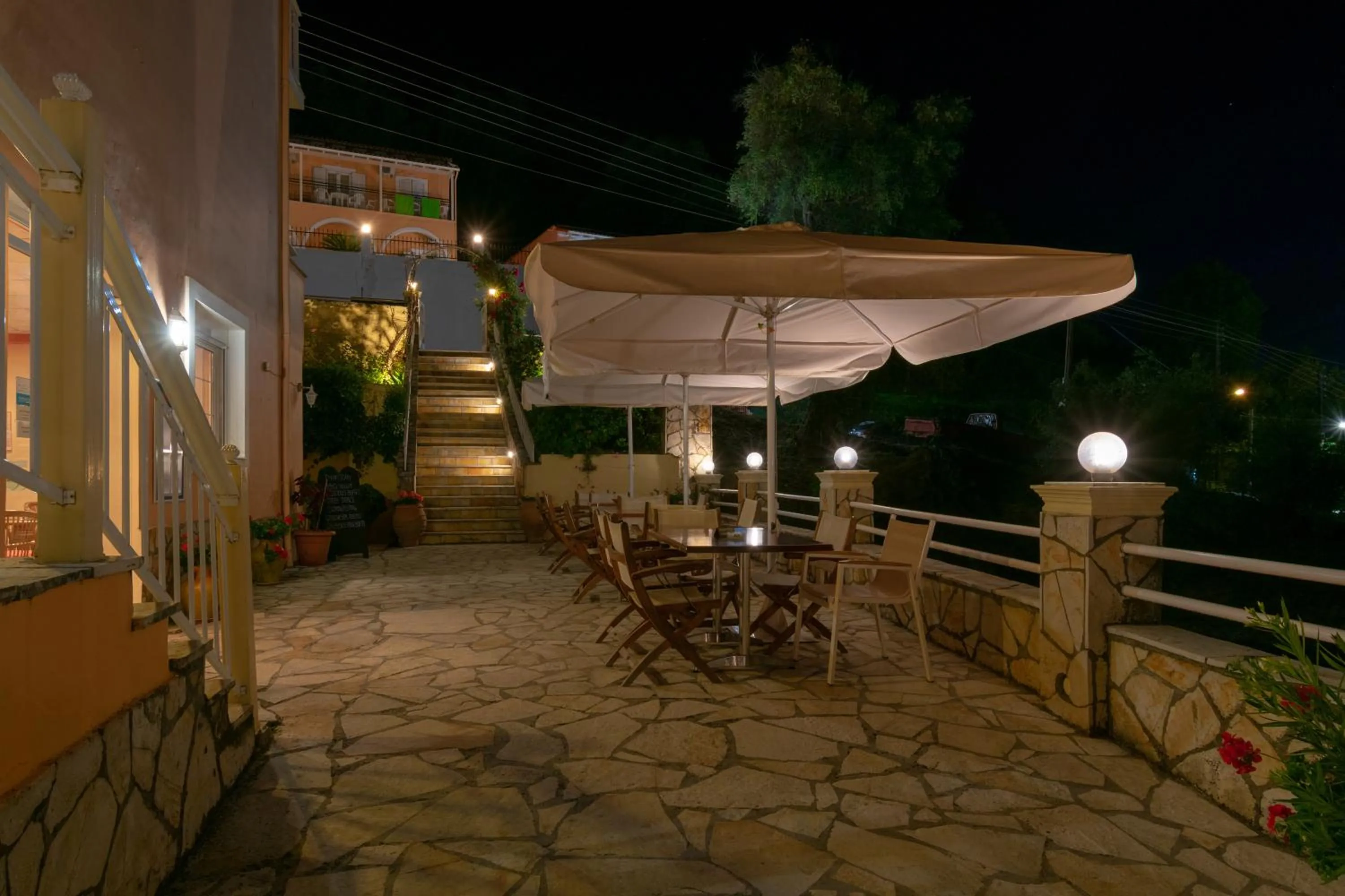 Lounge or bar in Angelica Hotel