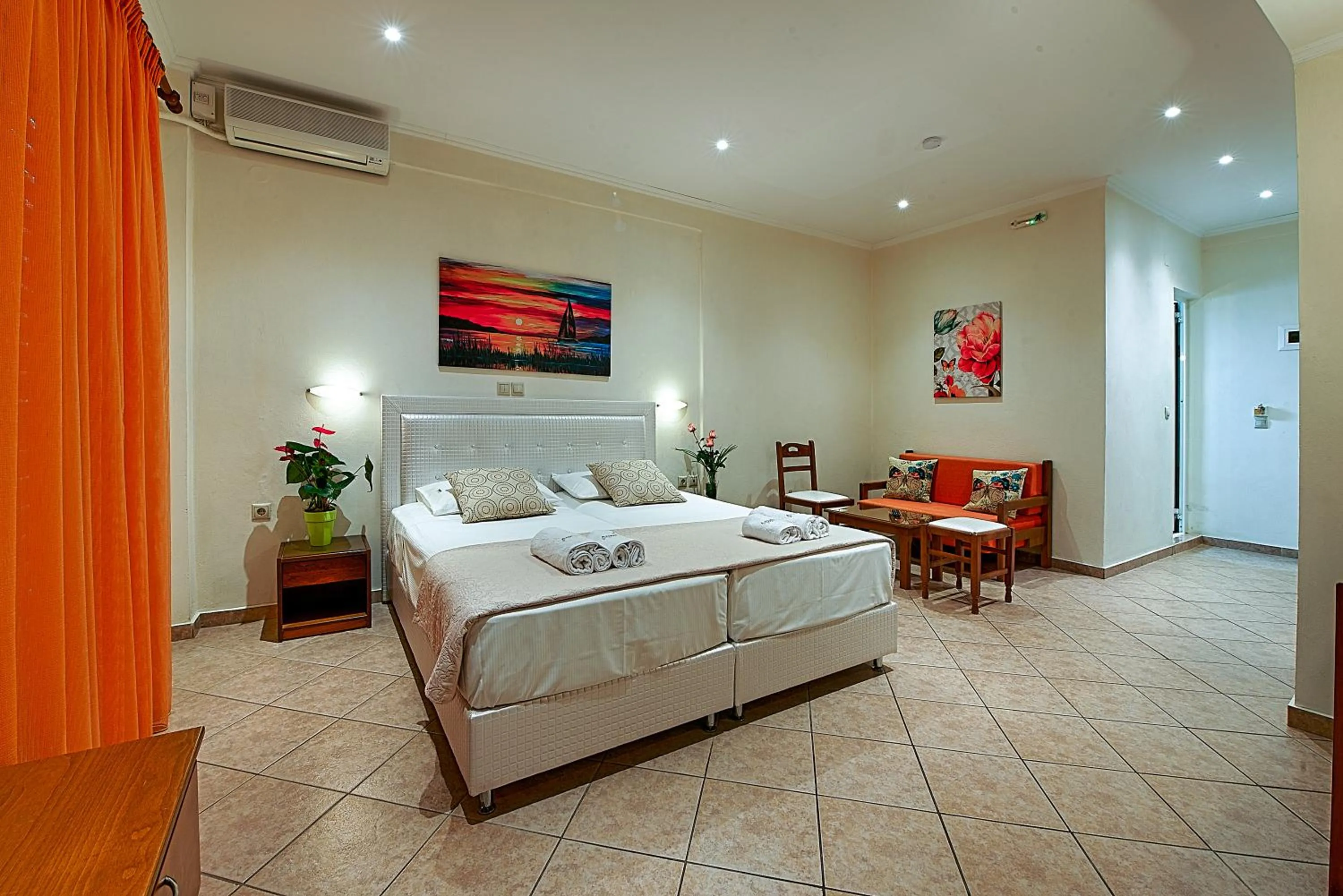 Bed in Angelica Hotel