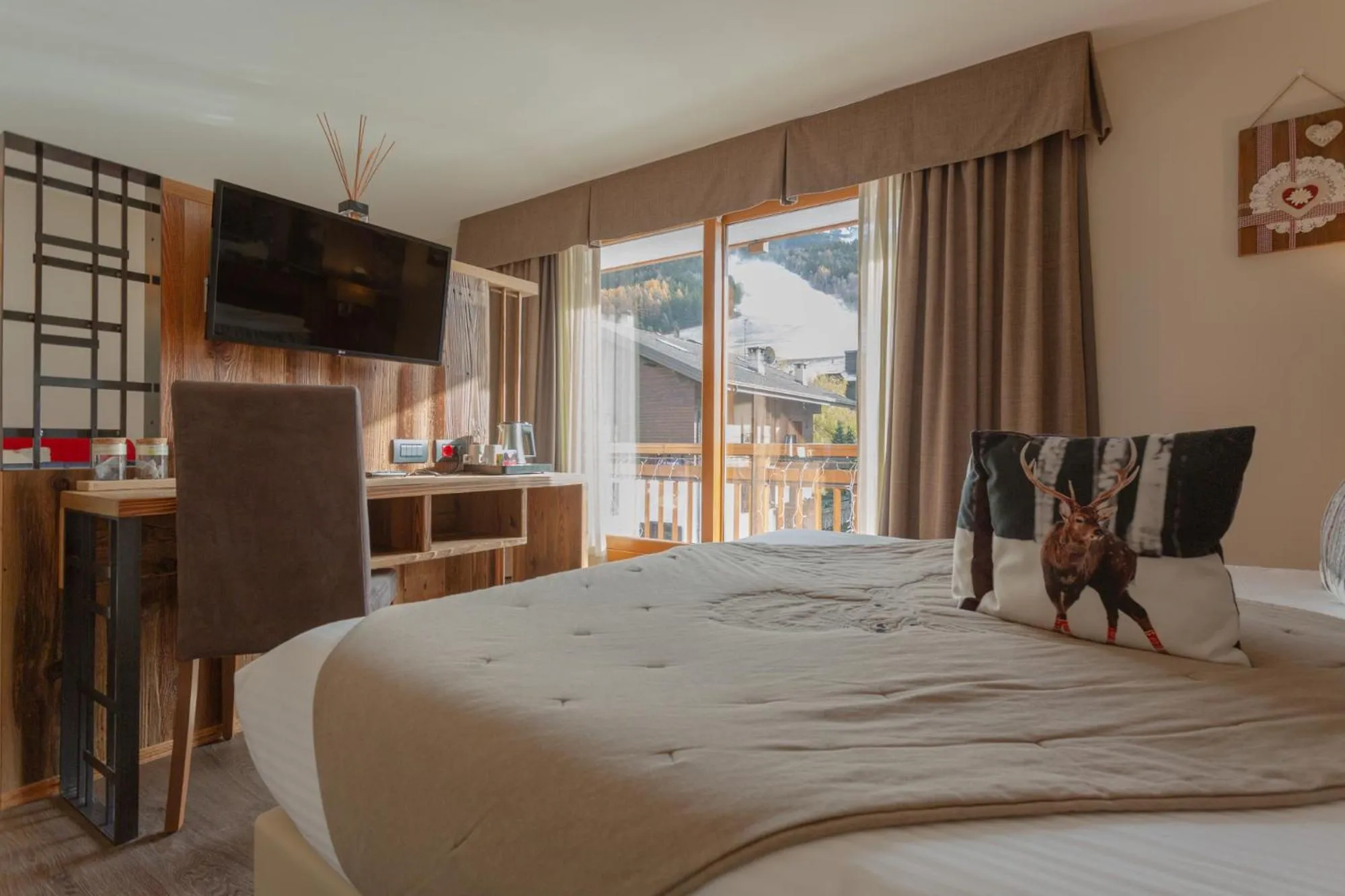 Bed in Olimpia Hotel