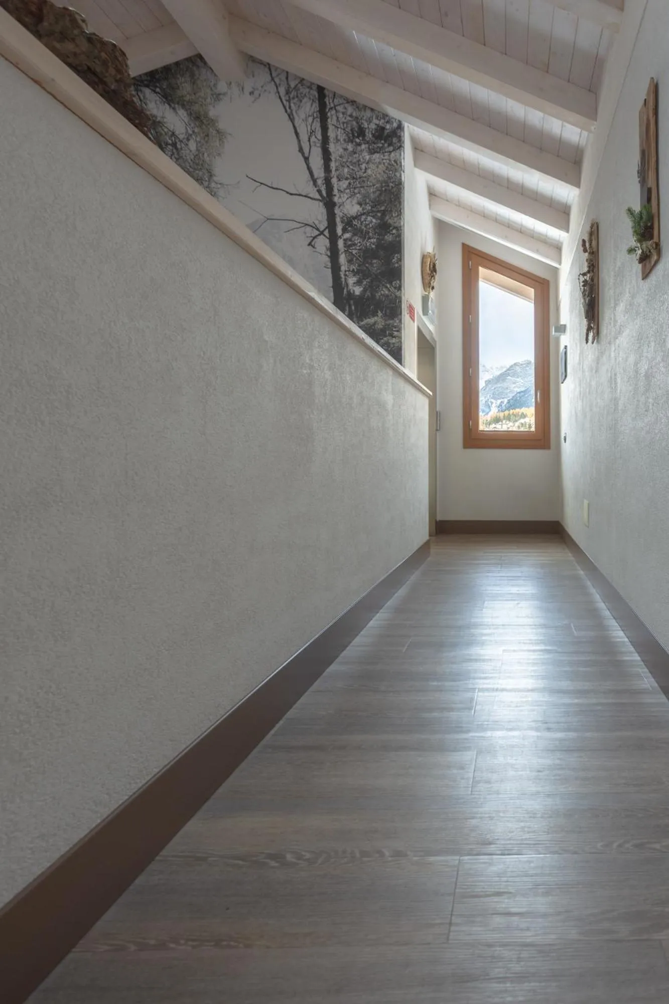 Decorative detail in Olimpia Hotel