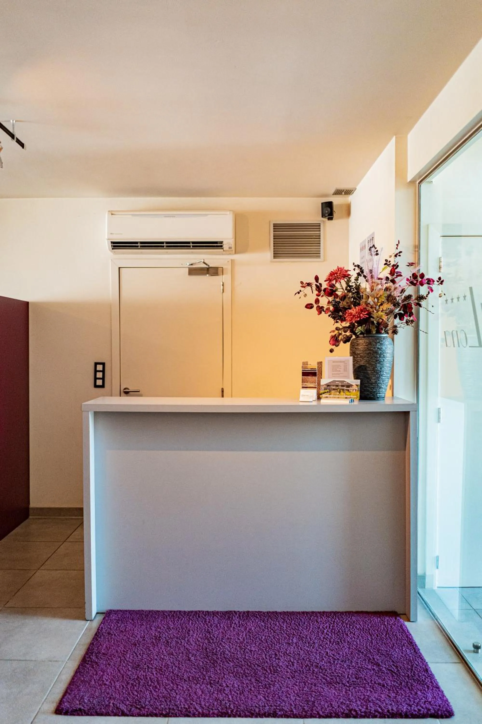 Lobby or reception in Abalona Hotel & Apartments