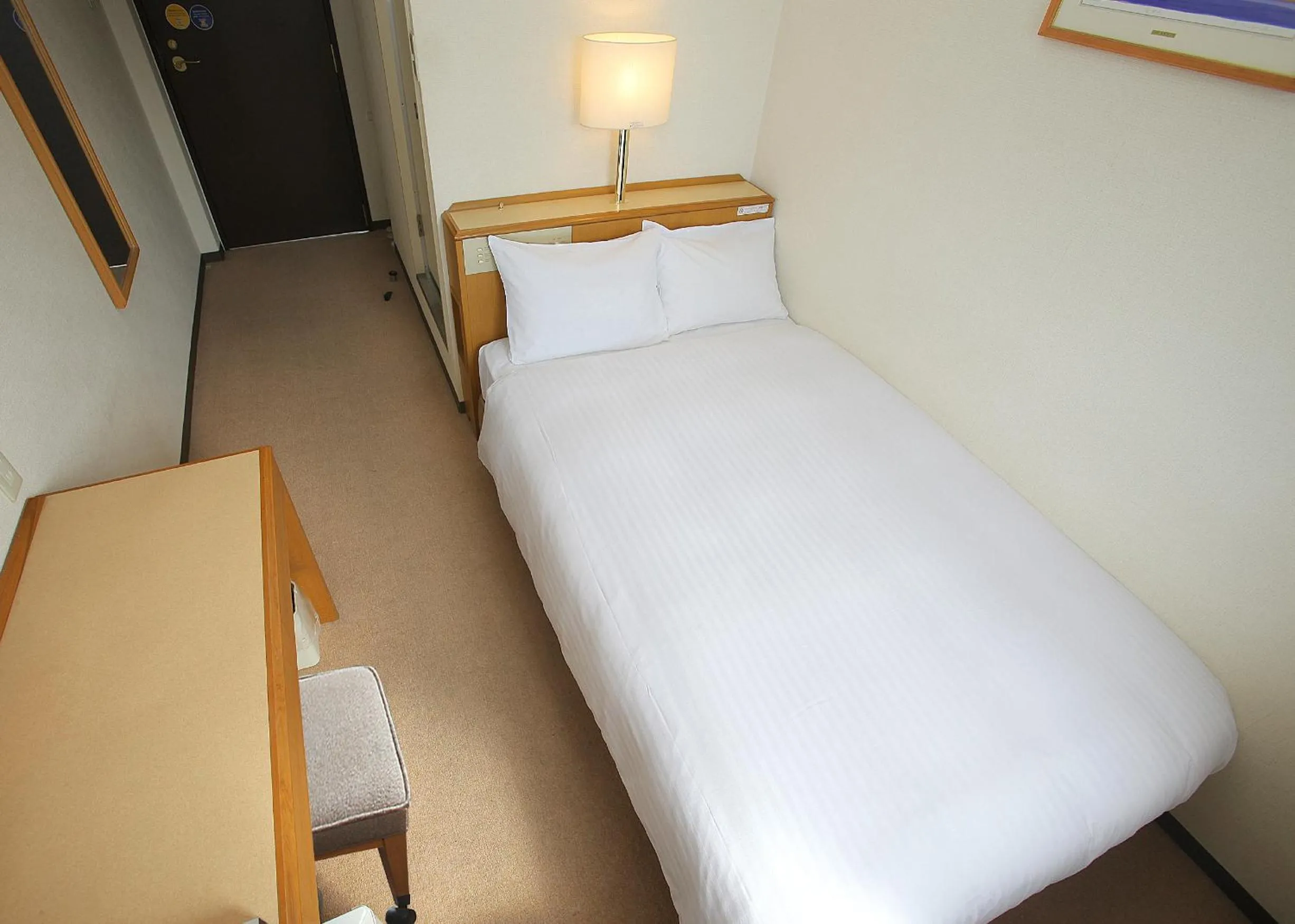 Photo of the whole room, Bed in Smile Hotel Fukuoka Okawa