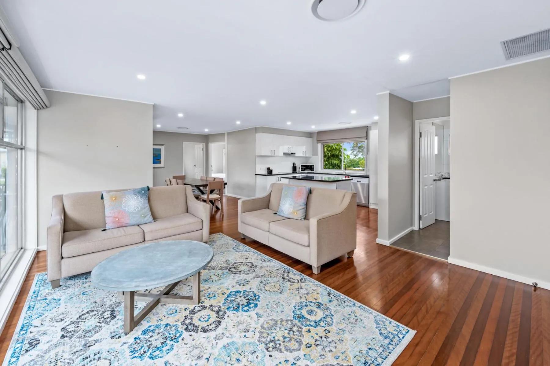 Seating area in Hunter Oasis