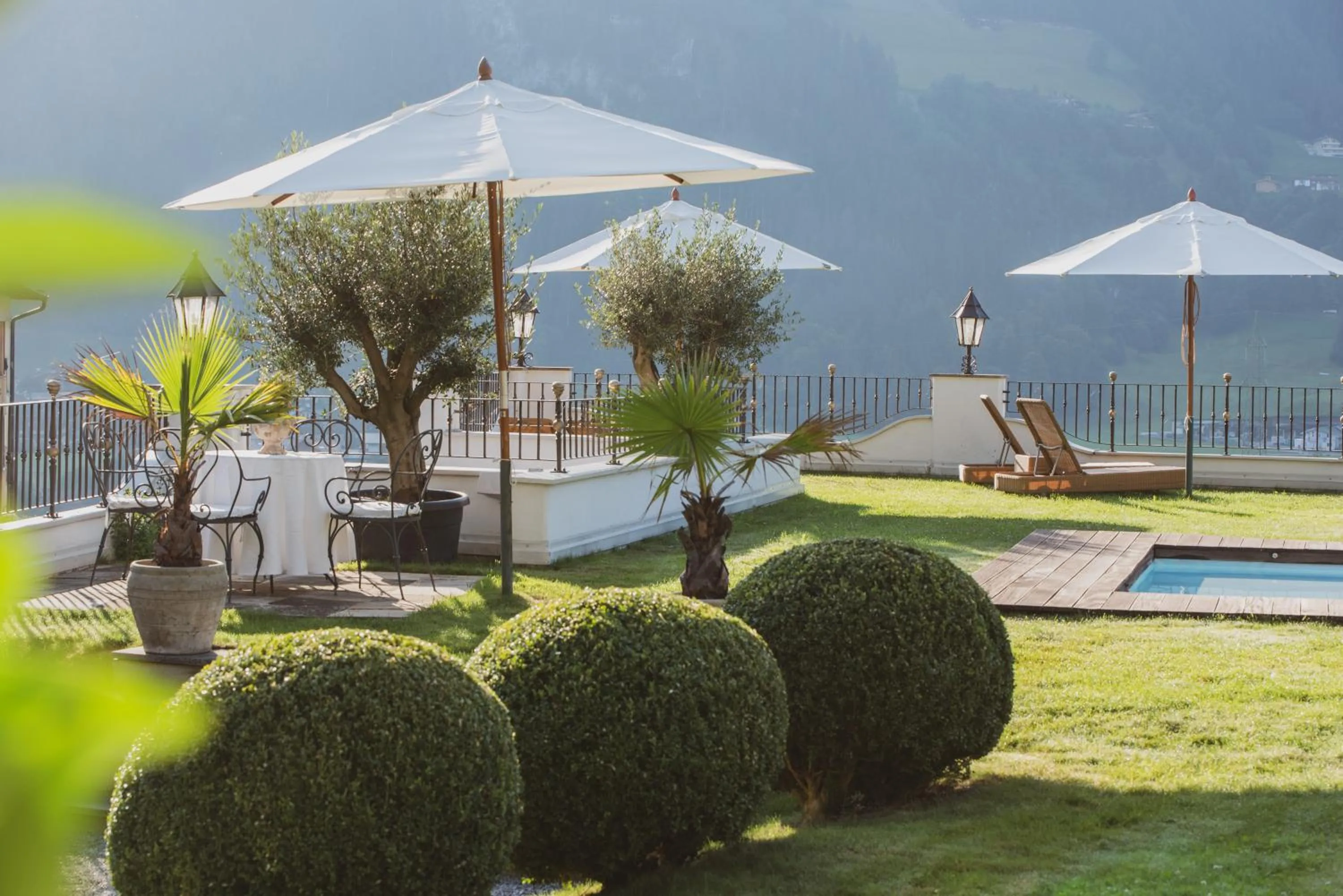 Garden in Hotel Alpenblick Zillertal