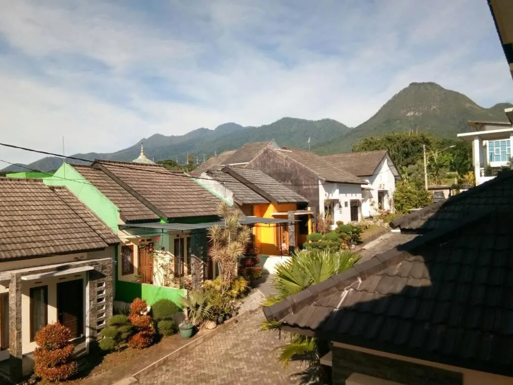 Mountain view in Villa Batu Safir