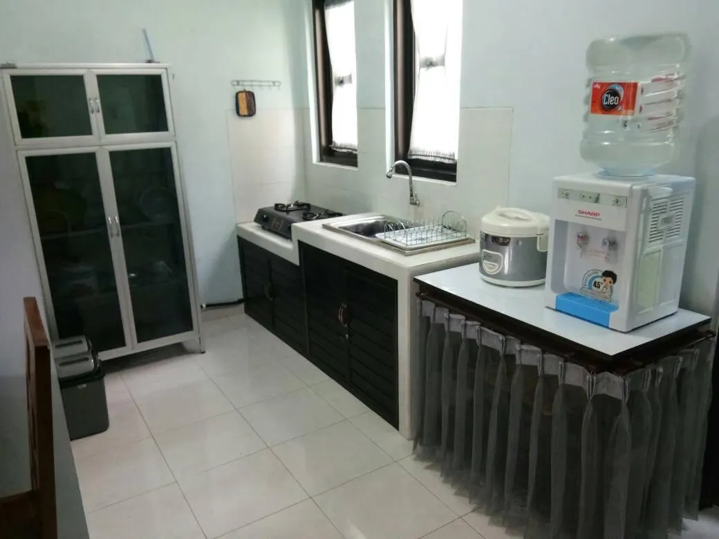 Communal kitchen in Villa Batu Safir