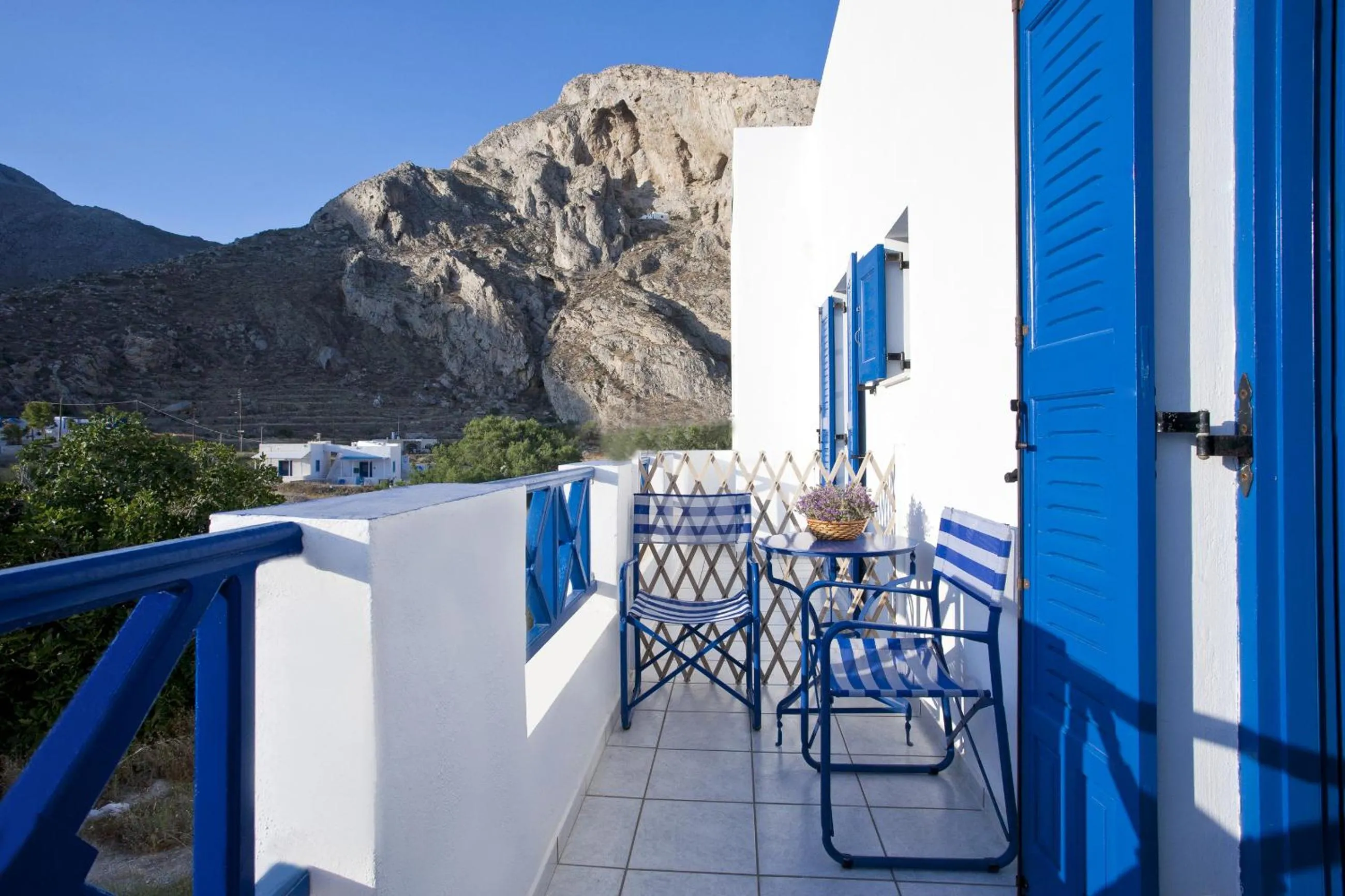 Balcony/Terrace in Ancient Thera Studios