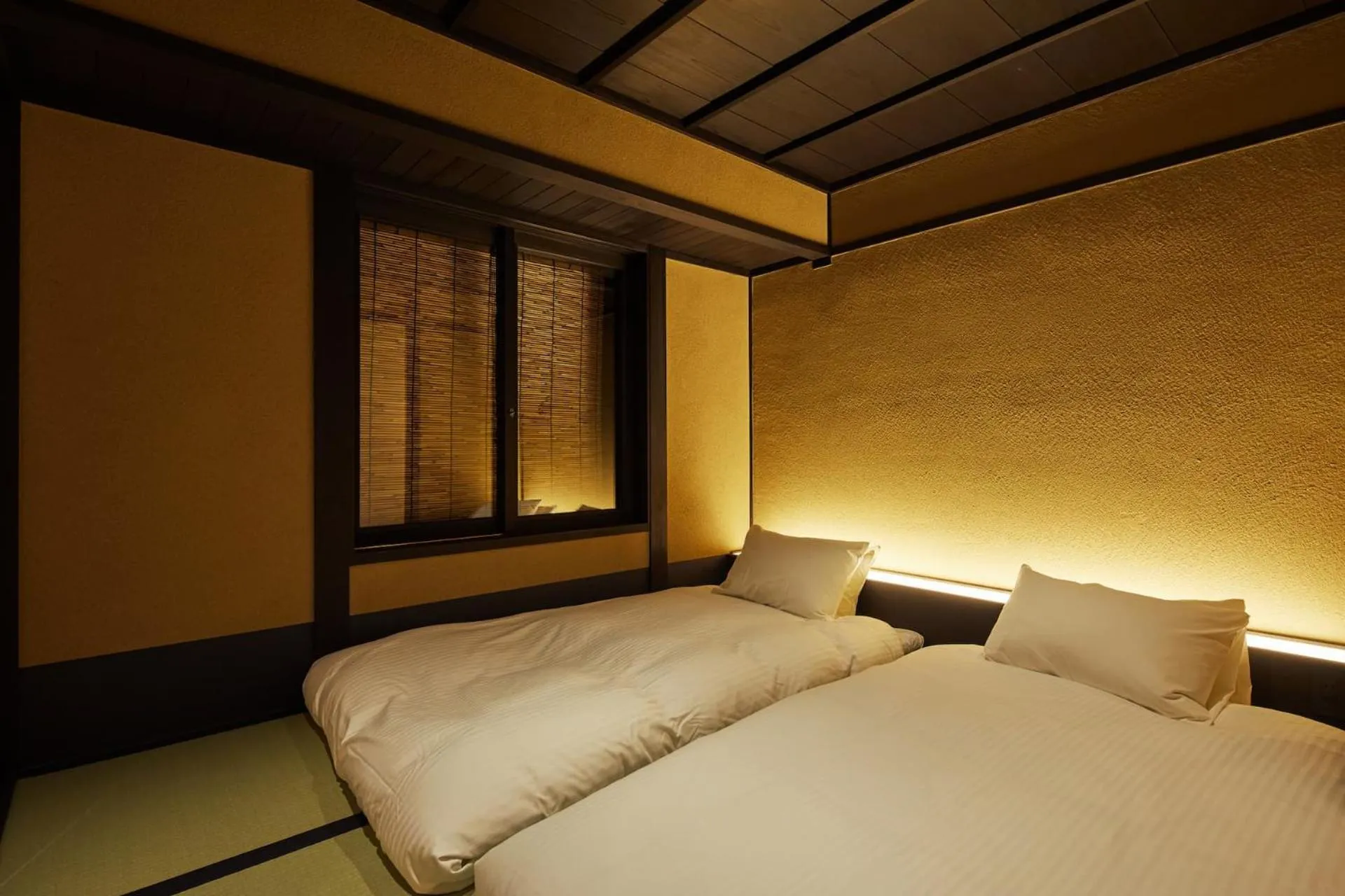 Bed in Kyoto Urushiro Wakasaya