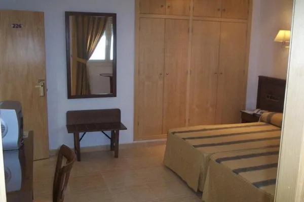 Photo of the whole room, Bed in Hotel Tio Felipe