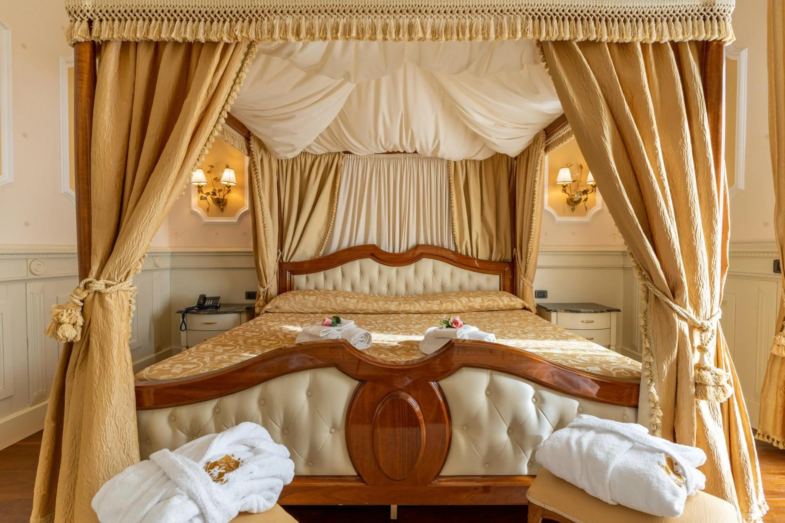 Bed in Hotel Borgo Don Chisciotte