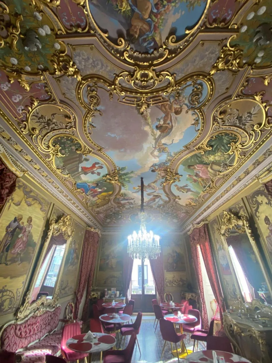 Decorative detail in Il Gattopardo House