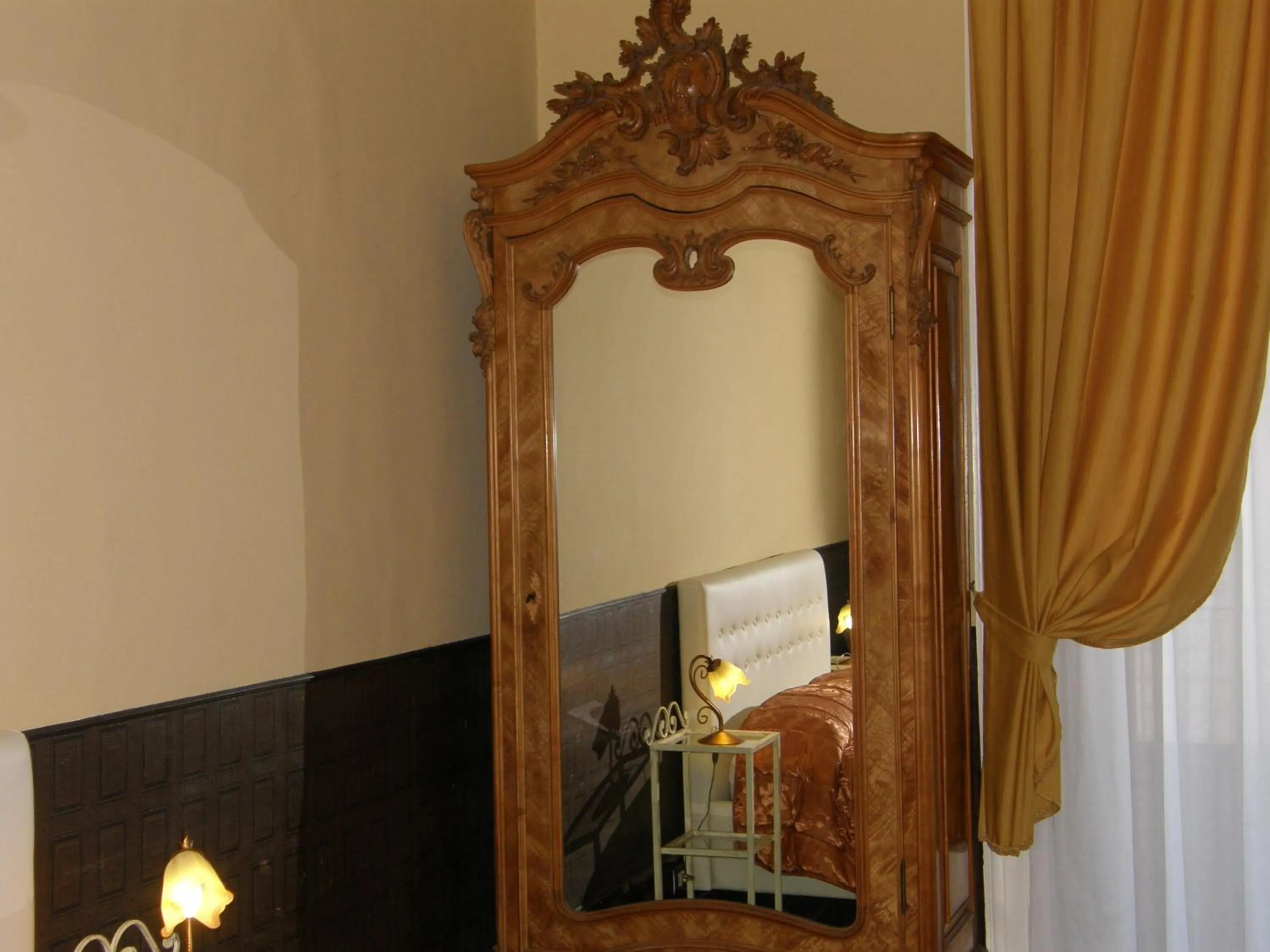 Decorative detail in Il Gattopardo House