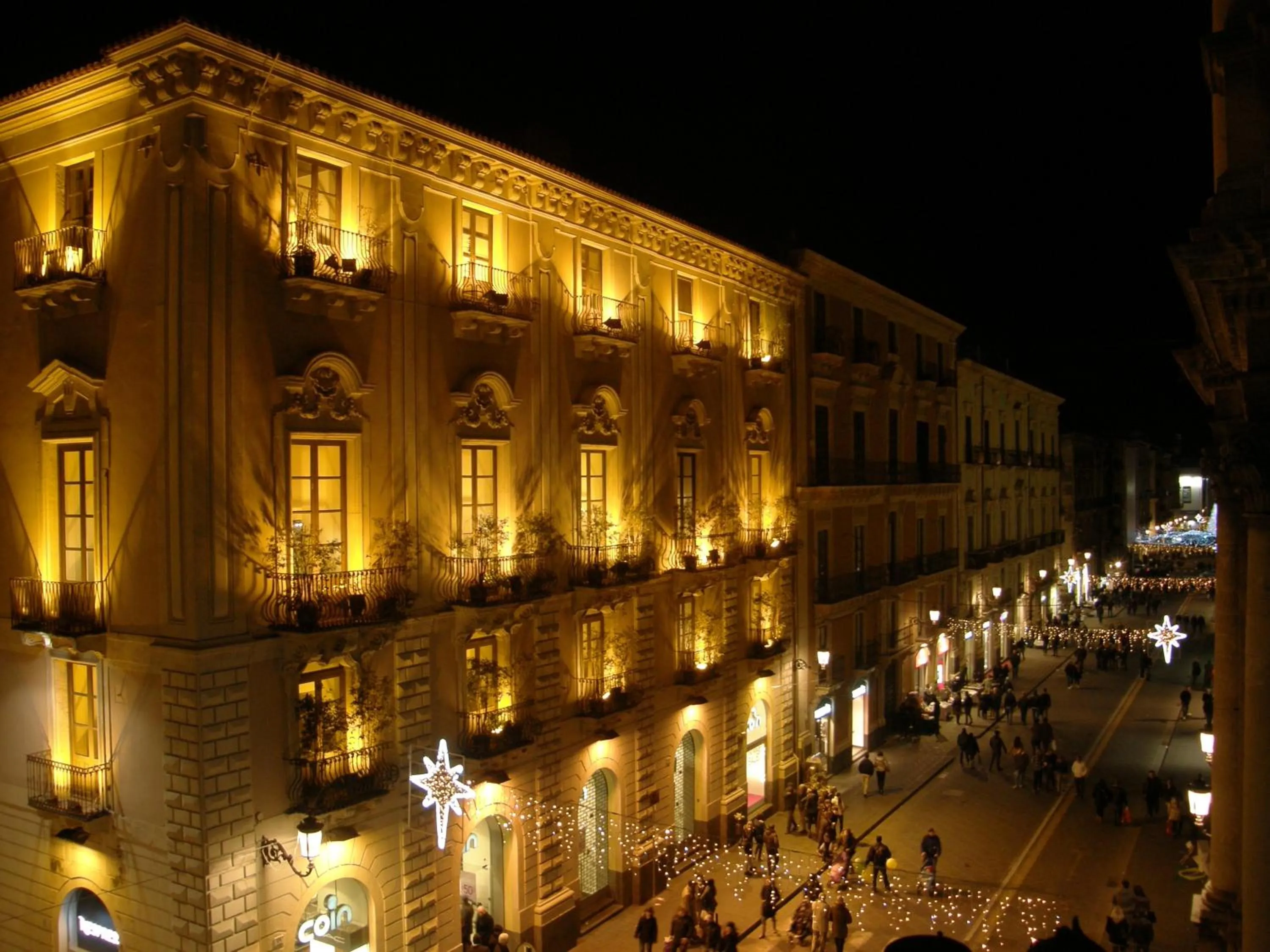 Facade/entrance in Il Gattopardo House