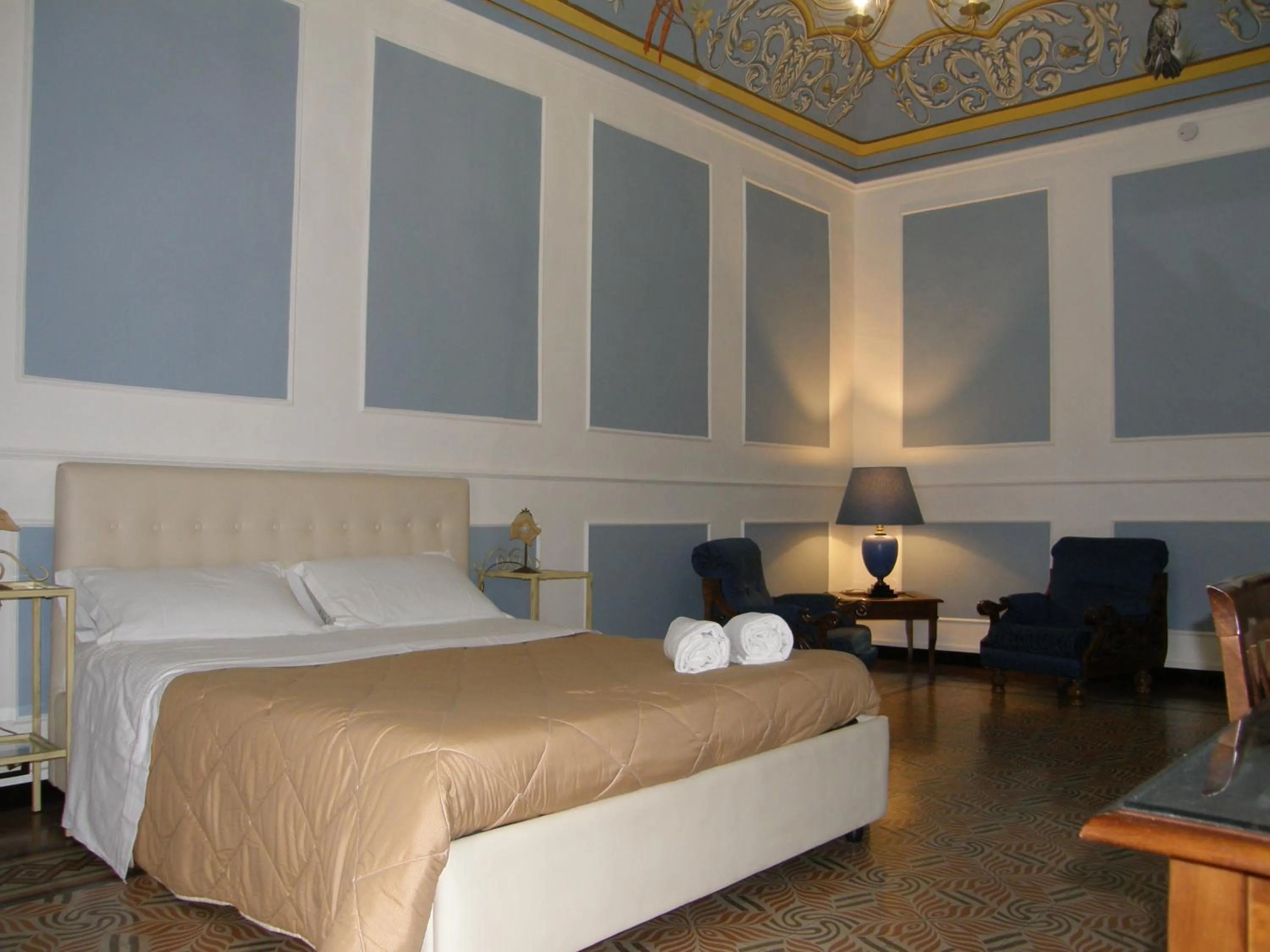 Photo of the whole room, Bed in Il Gattopardo House