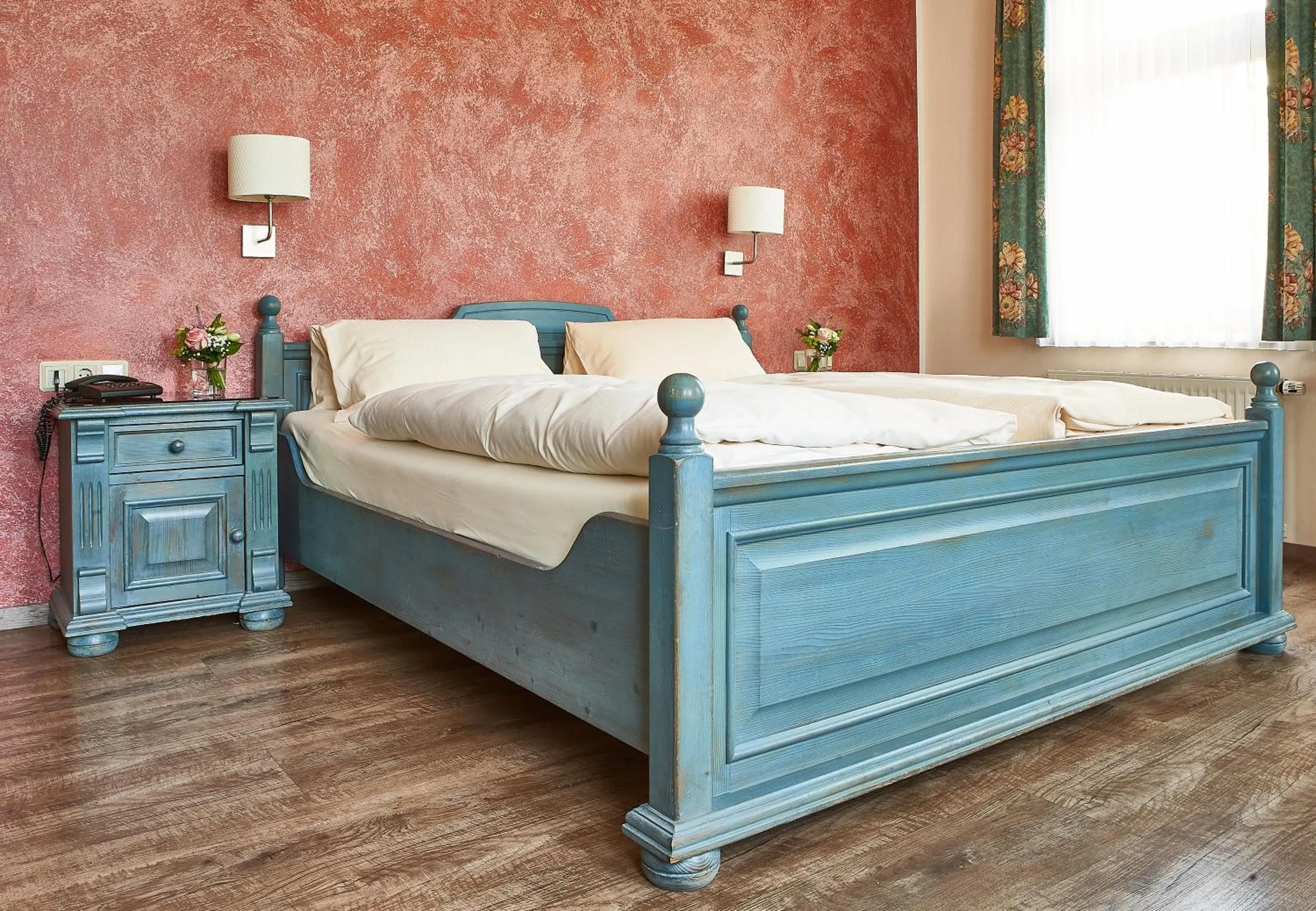 Photo of the whole room, Bed in Teichhotel