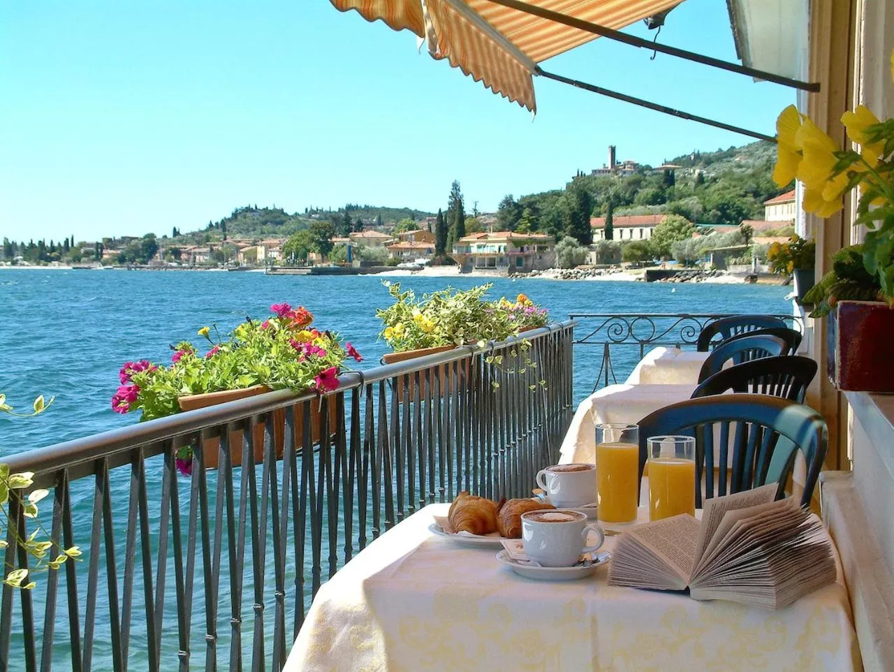Balcony/Terrace in Hotel Du Lac