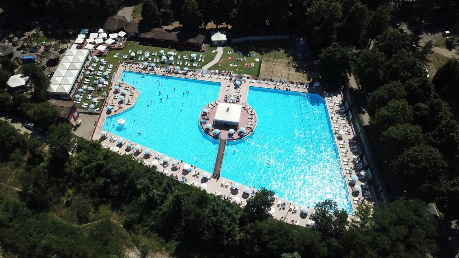Bird's eye view, Bird's-eye View in Hotel Clementi