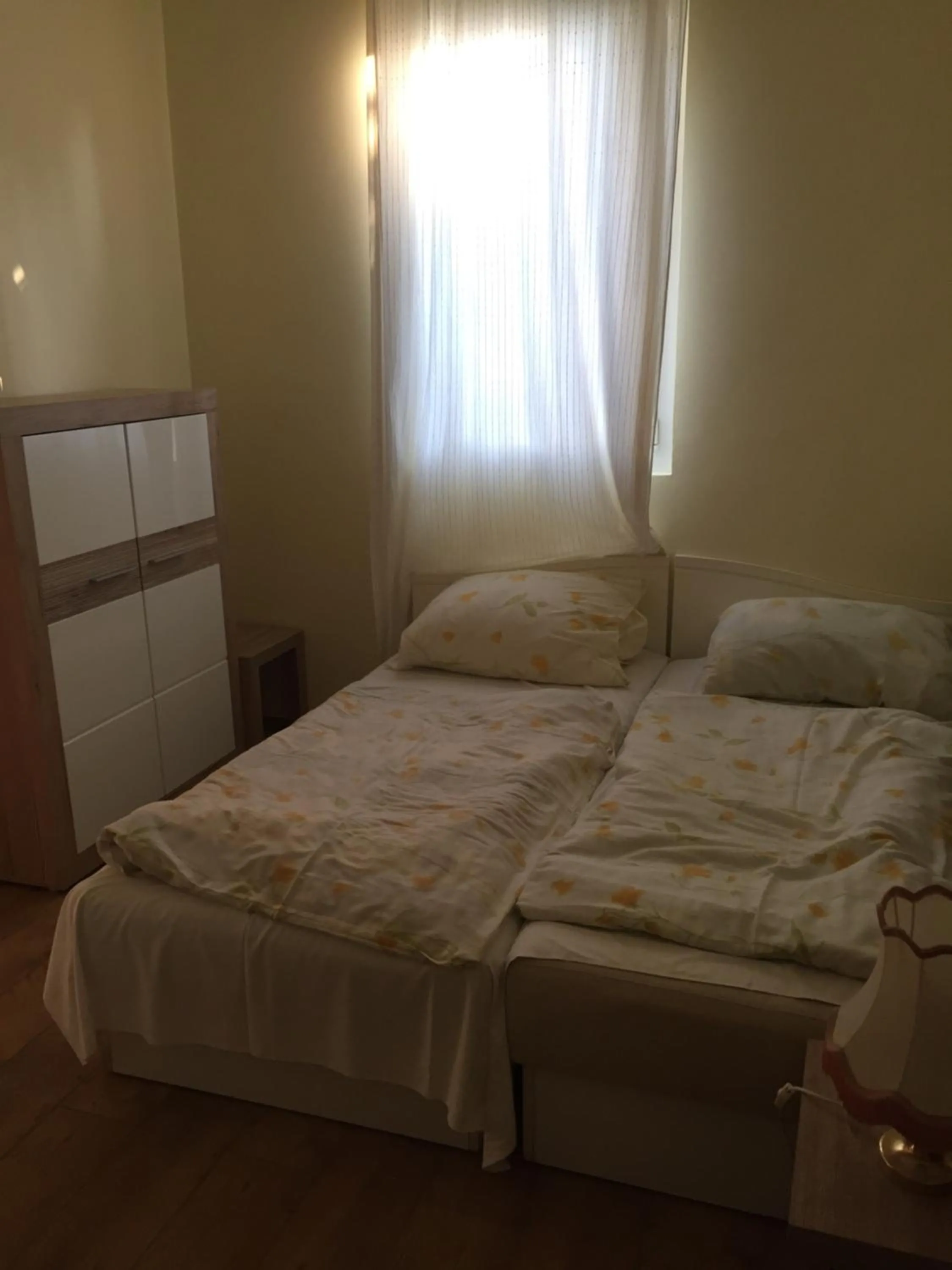 Bed in Pálma Apartmanház Siófok