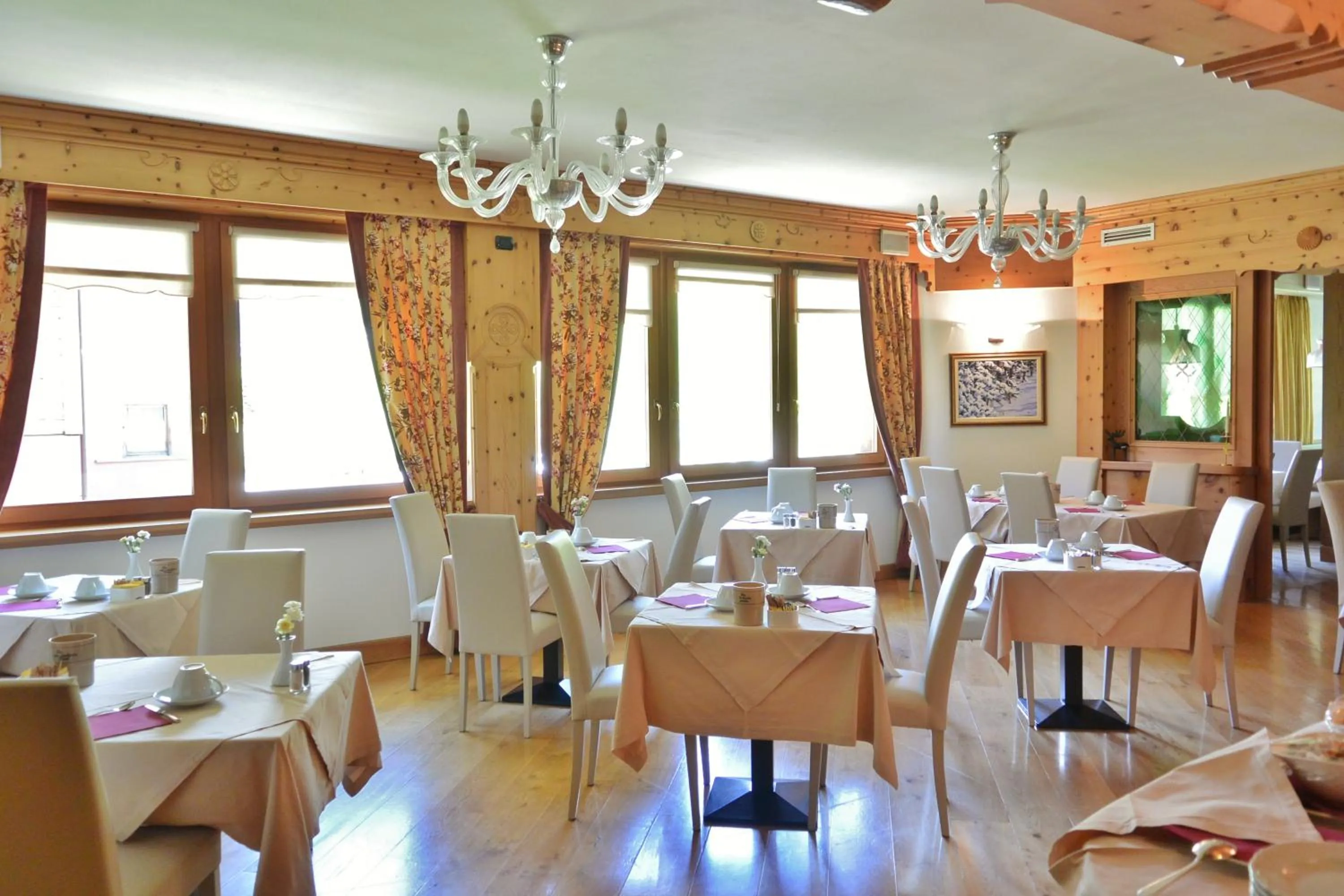 Restaurant/places to eat in Hotel Posta