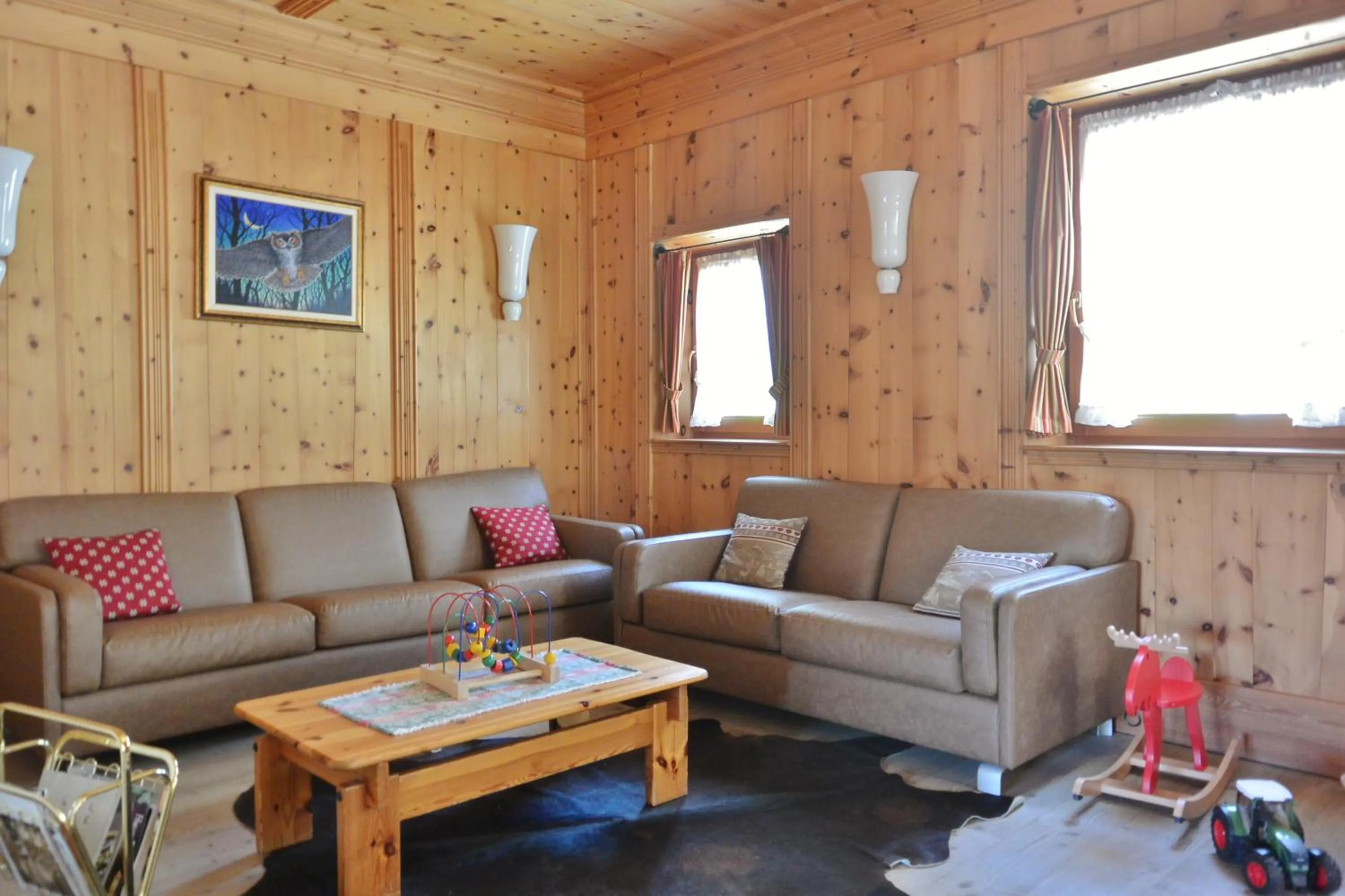 Communal lounge/ TV room in Hotel Posta