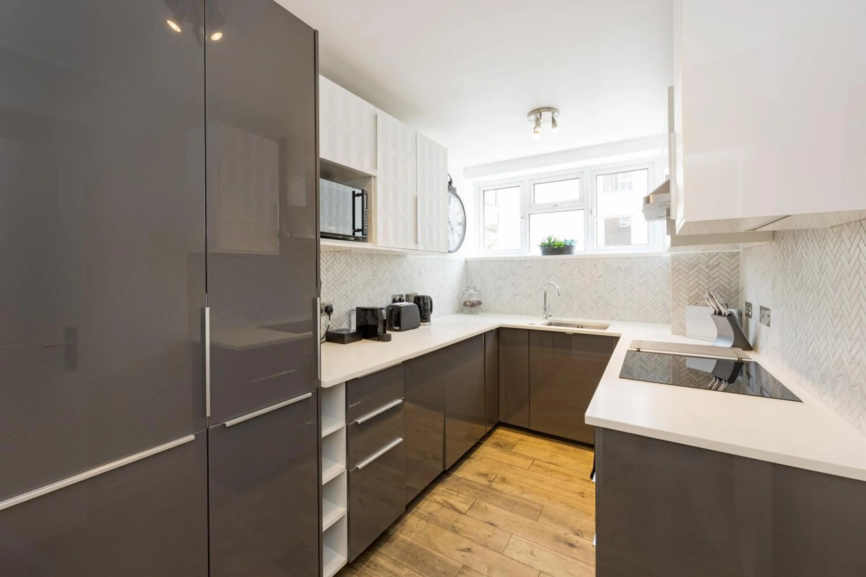 Coffee/tea facilities in Buckingham & Lloyds