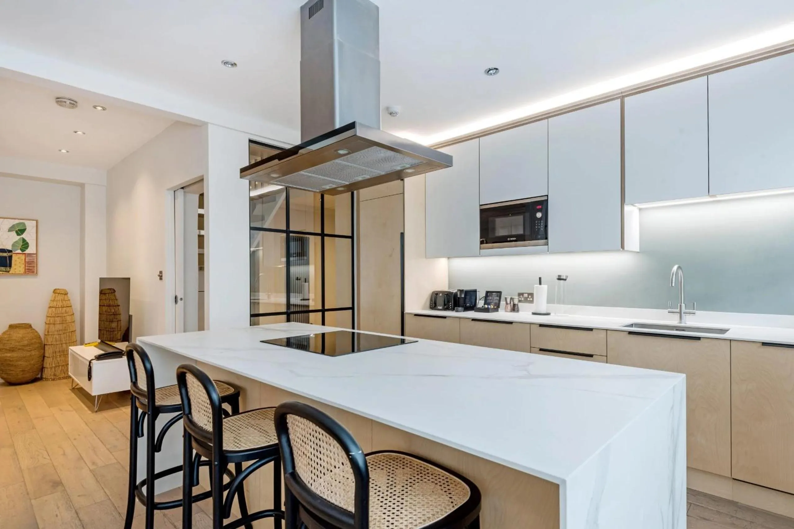 Kitchen or kitchenette in Buckingham & Lloyds