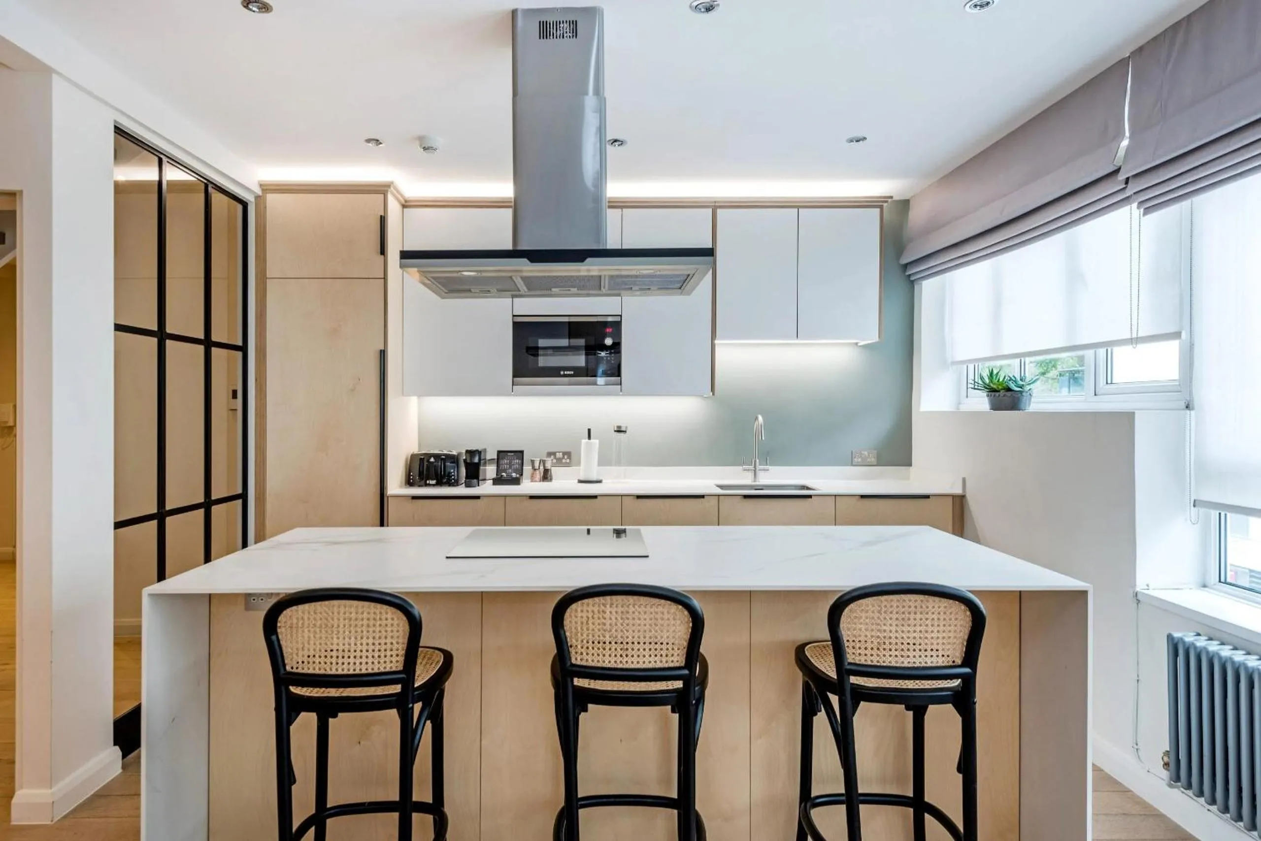 Kitchen or kitchenette in Buckingham & Lloyds