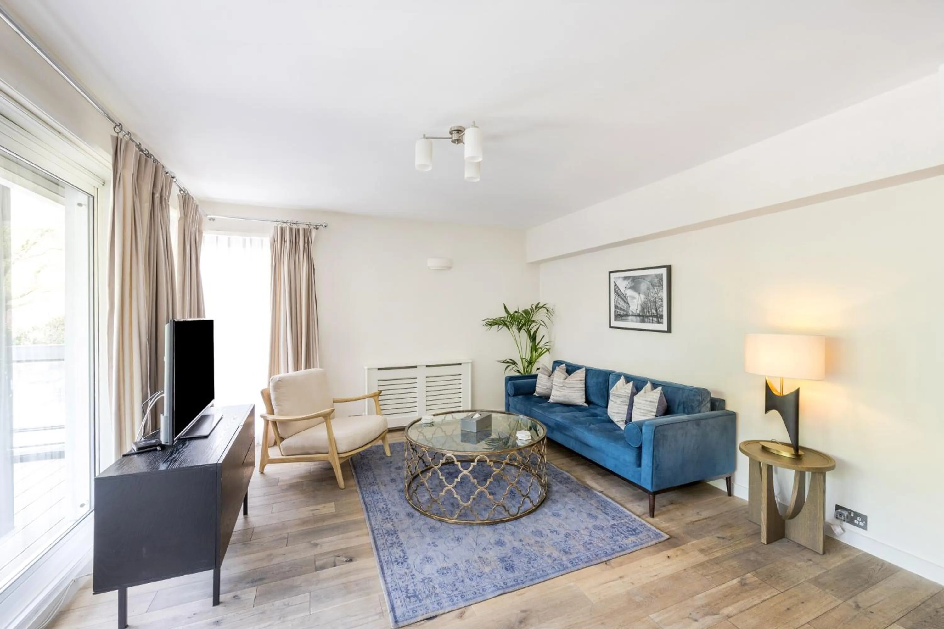 TV and multimedia in Buckingham & Lloyds