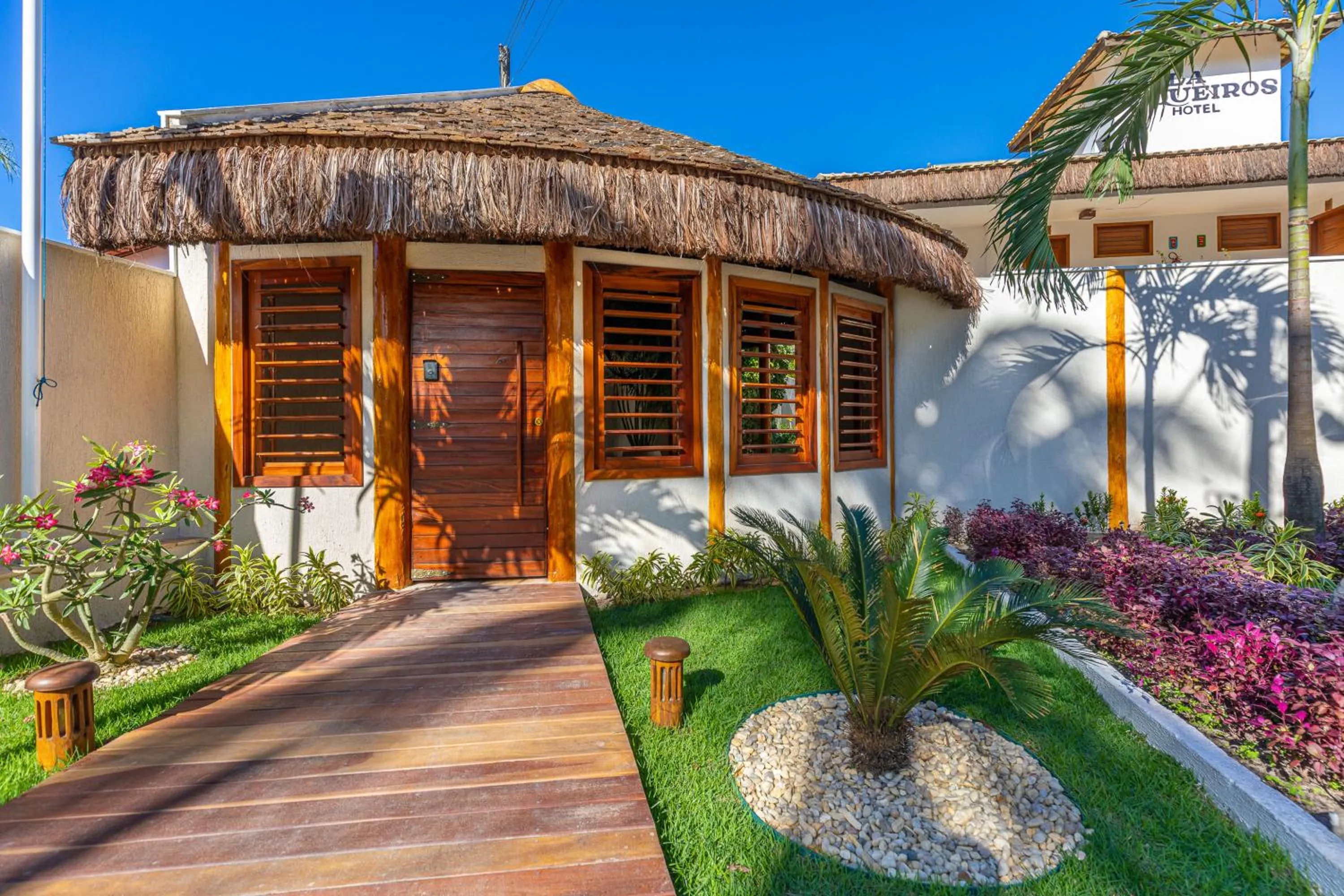 Facade/entrance in Vila Coqueiros Boutique Hotel