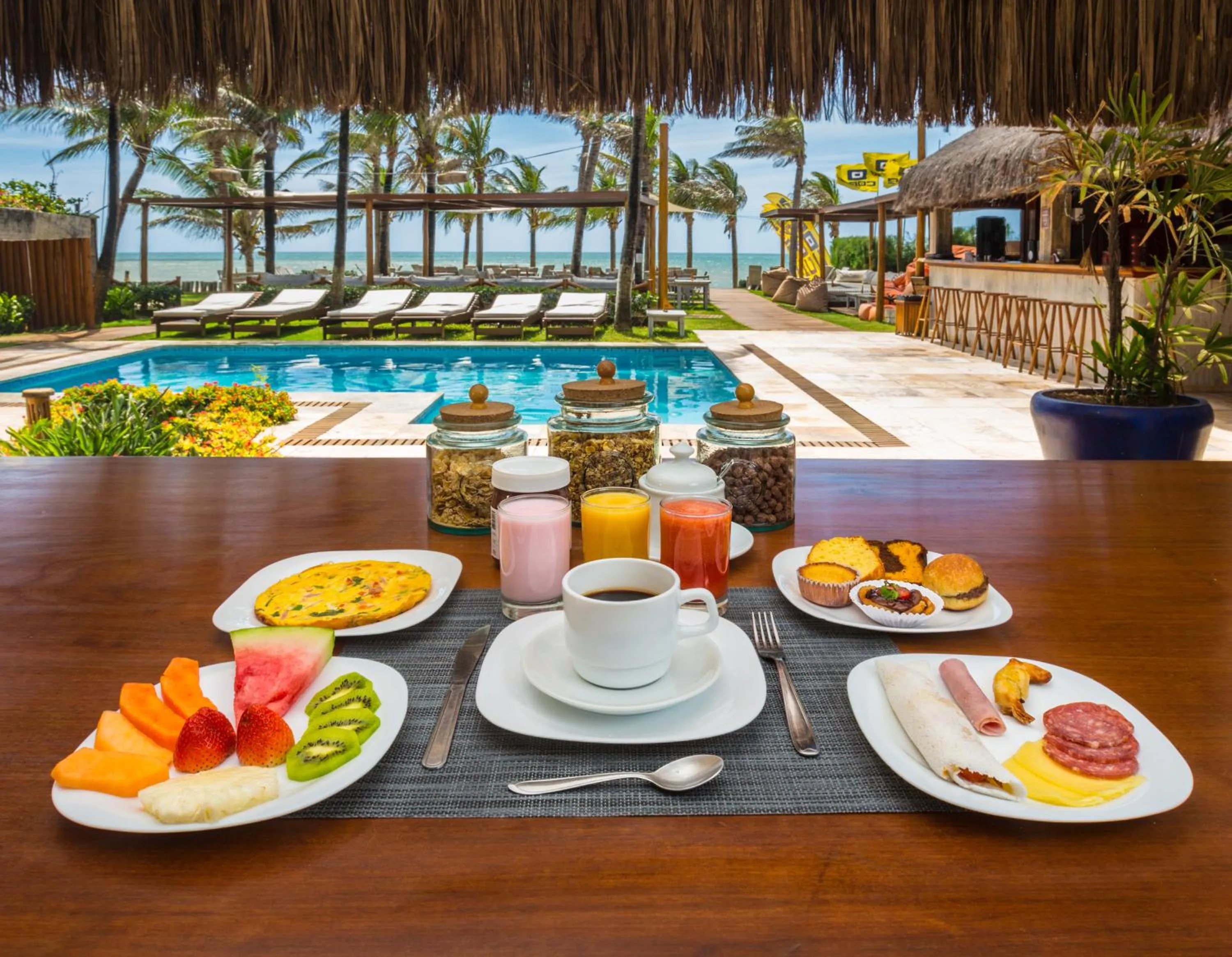 Food and drinks in Vila Coqueiros Boutique Hotel