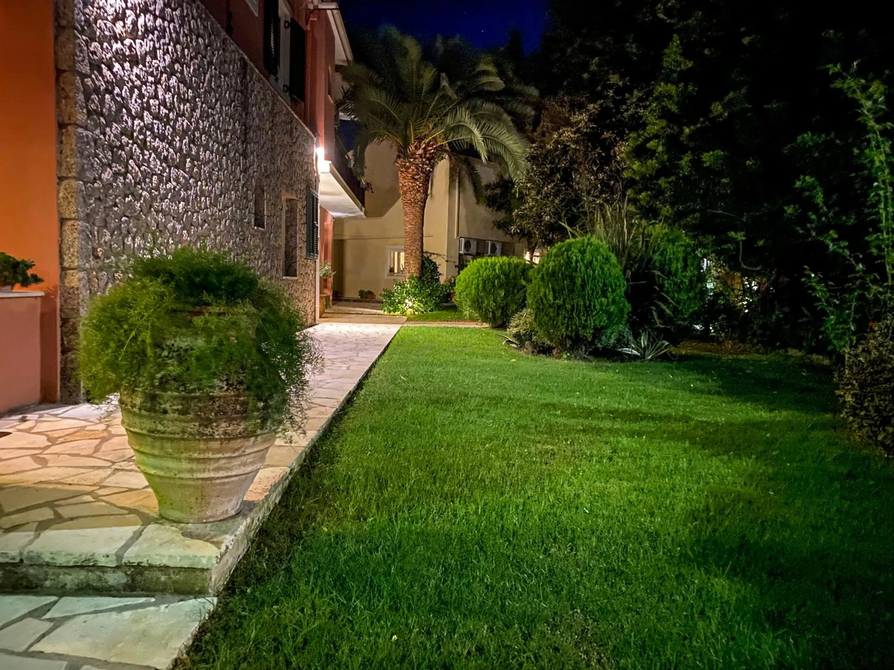 Property building in Kaloudis Studios & Apartments