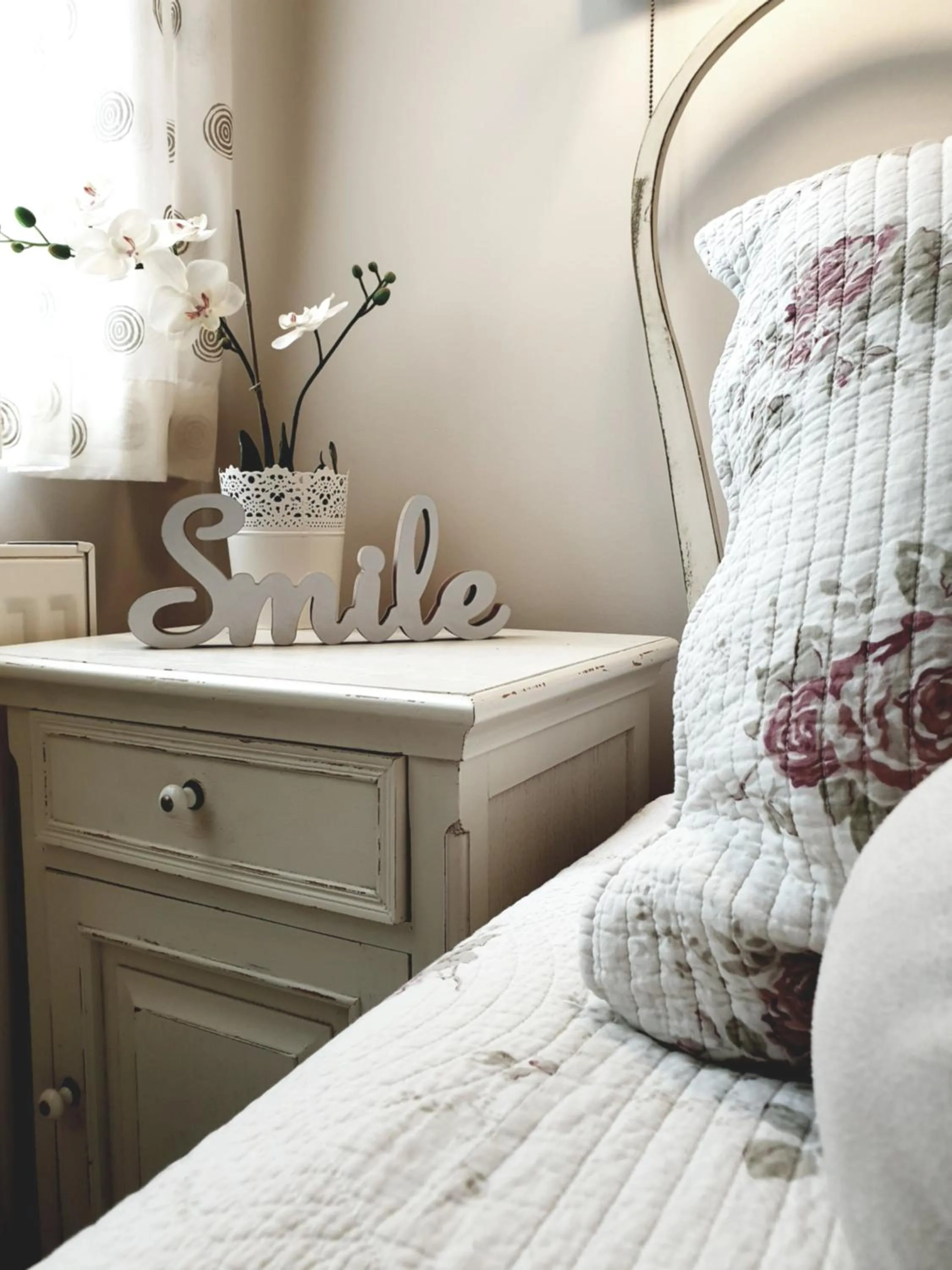 Decorative detail, Bed in Kaloudis Studios & Apartments