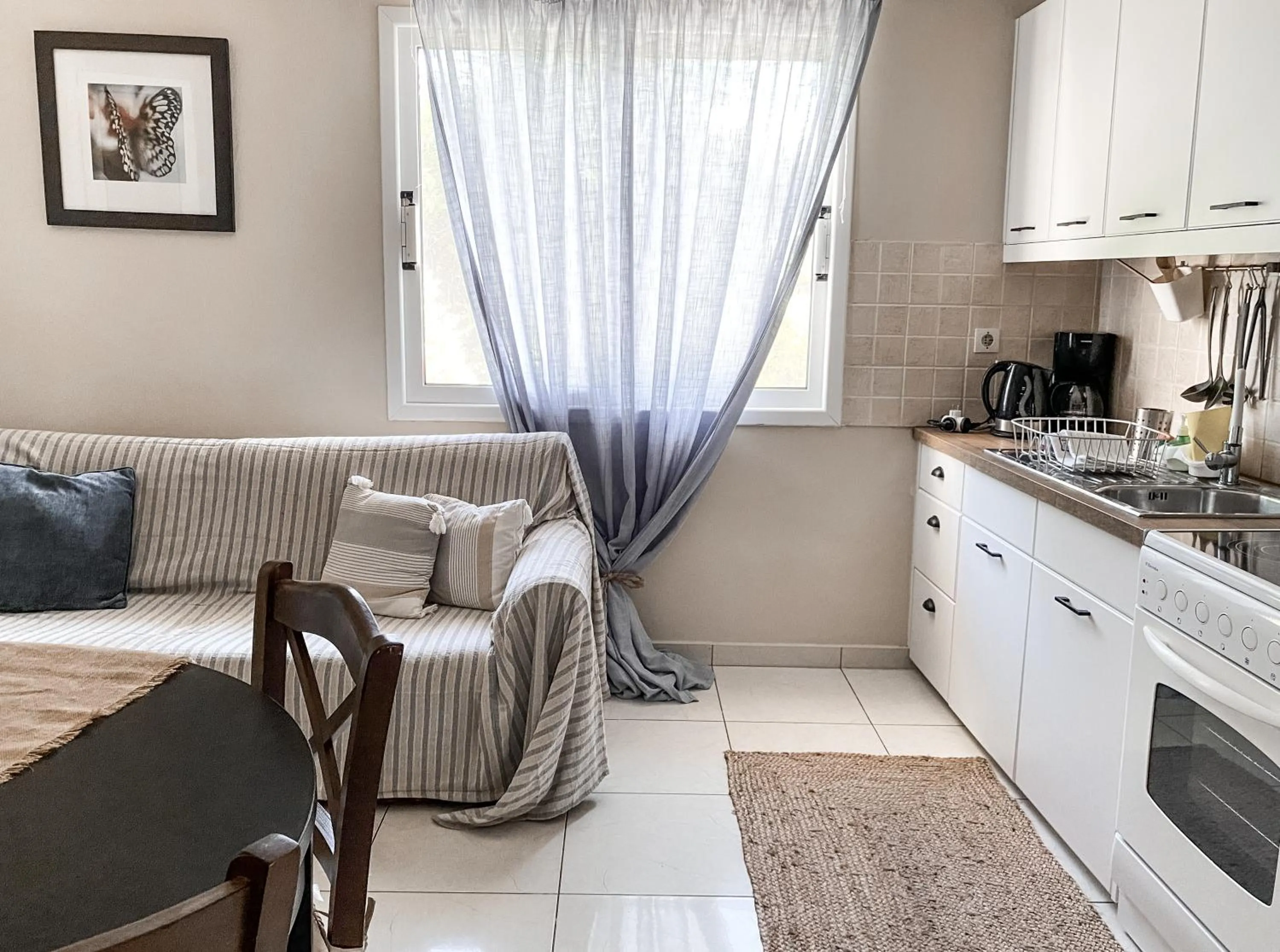 kitchen in Kaloudis Studios & Apartments