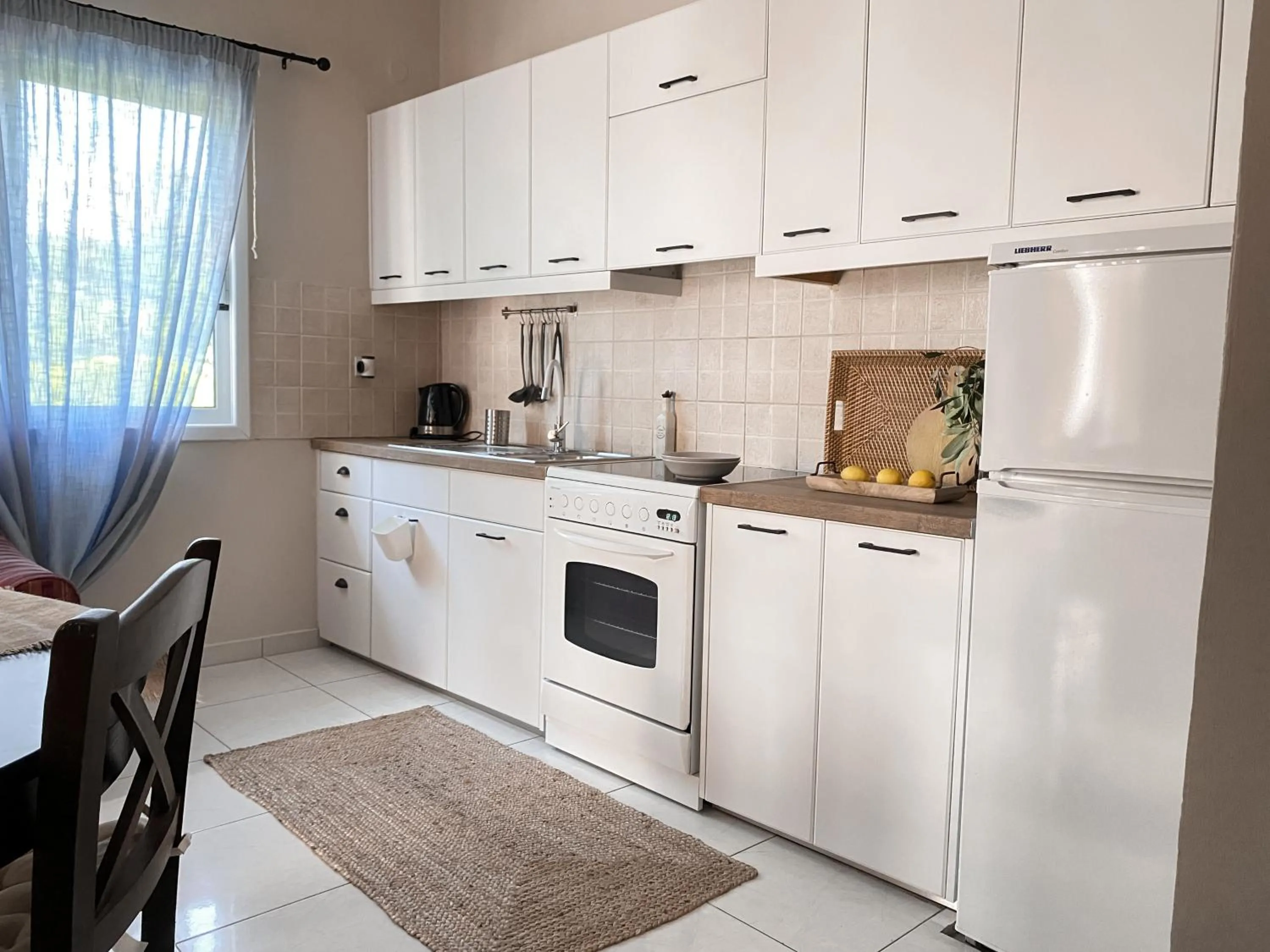 kitchen in Kaloudis Studios & Apartments