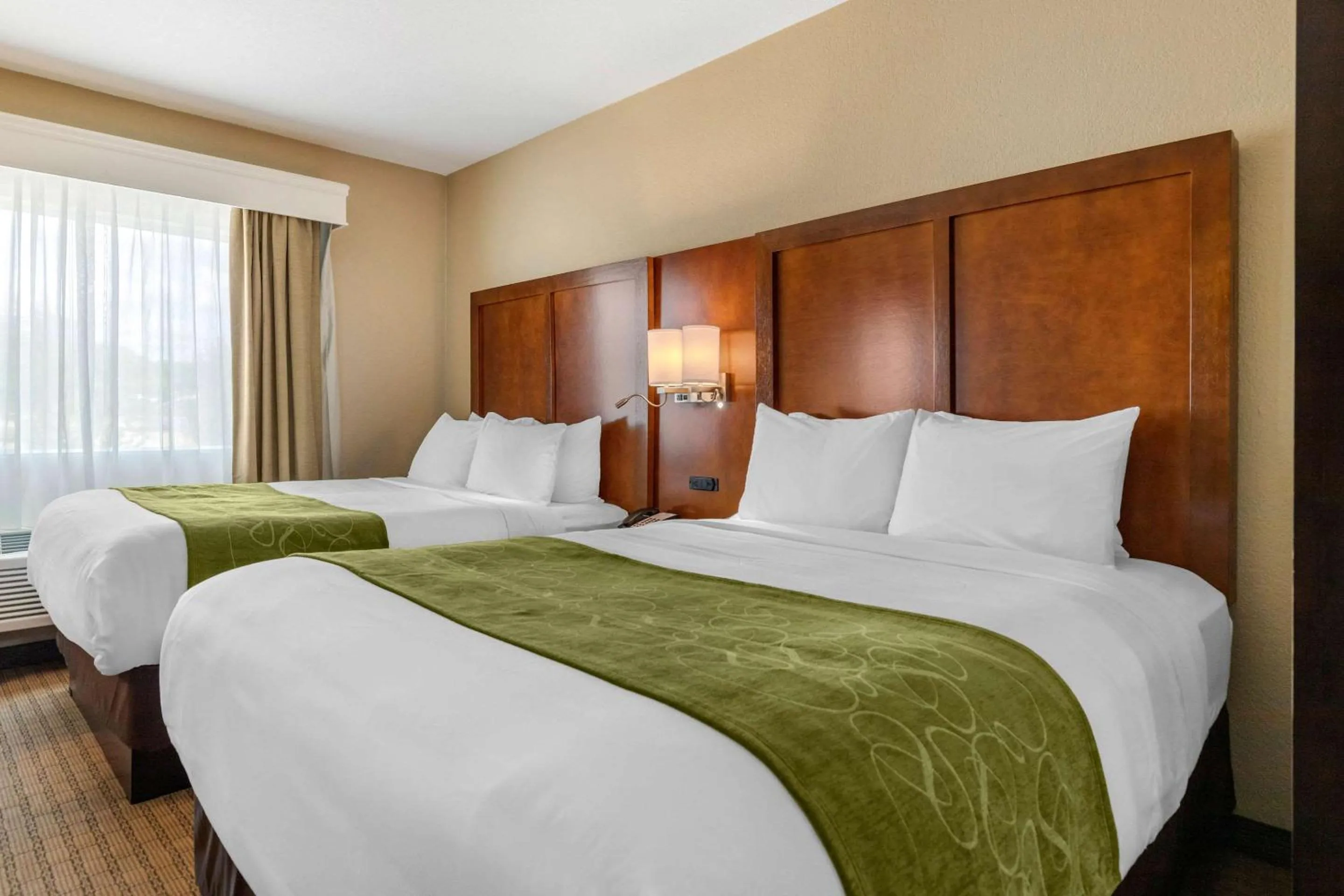 Bedroom, Bed in Comfort Suites San Antonio Airport North