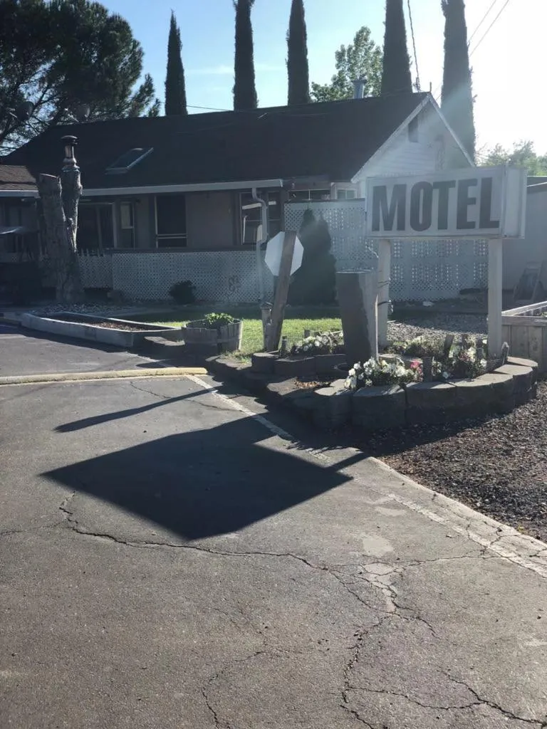 Kelseyville Motel