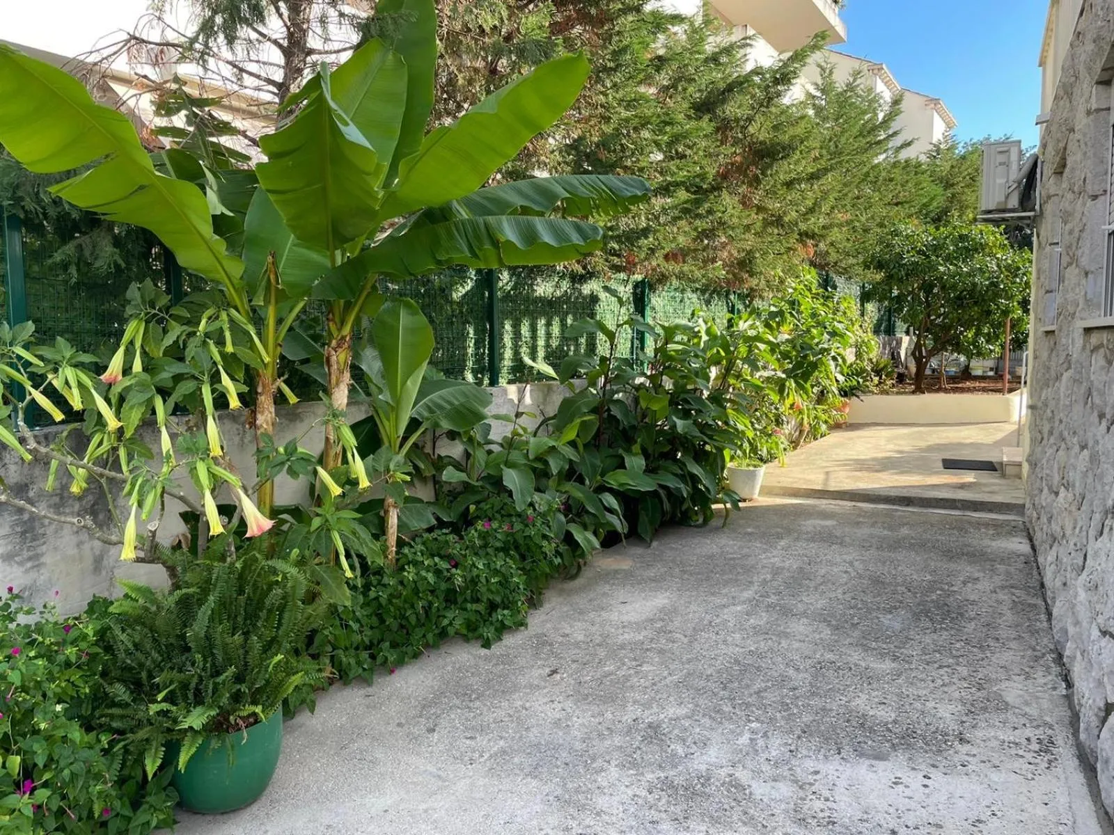 Aida Apartments and Rooms for couples and families FREE PARKING